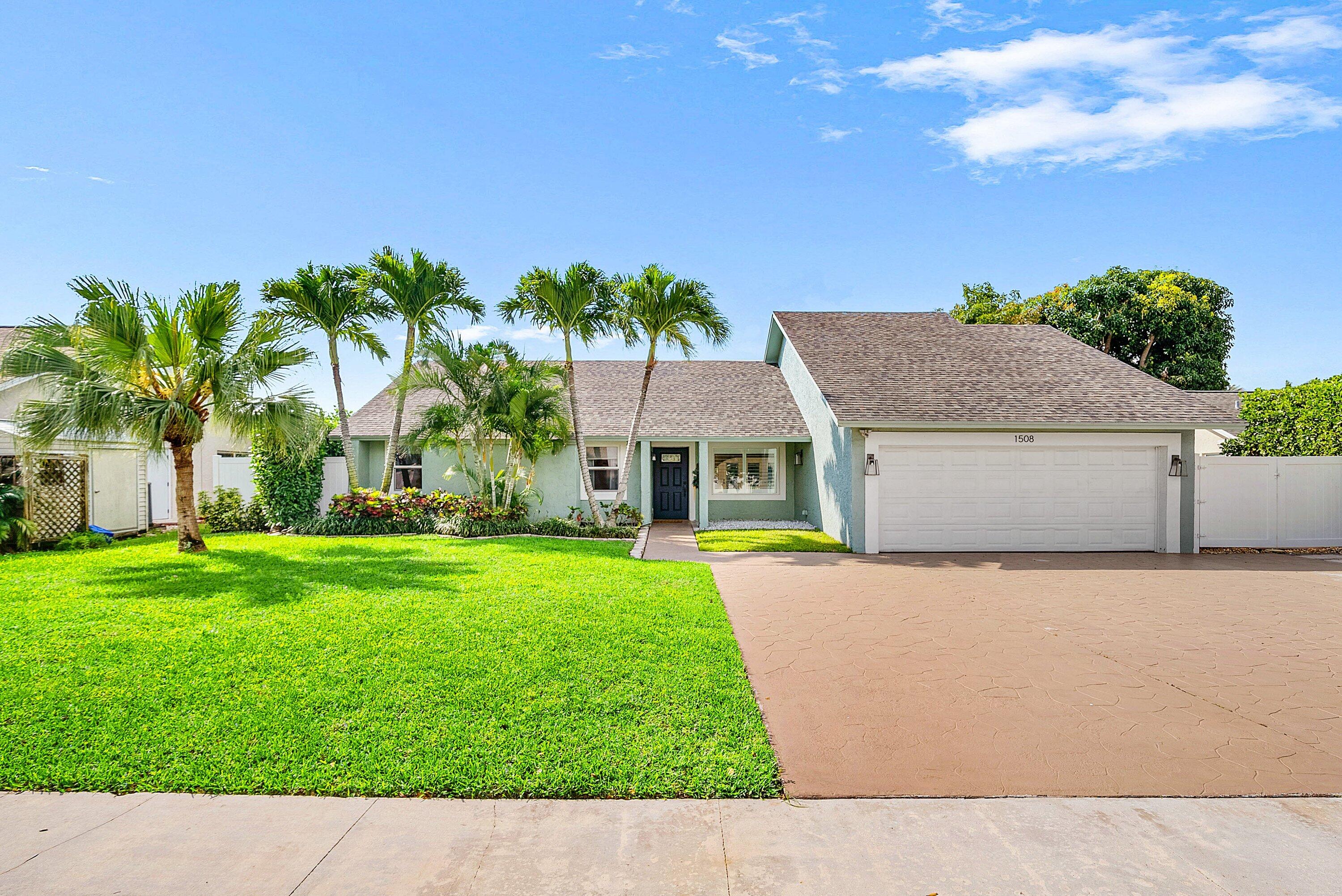1508 Cormorant Road