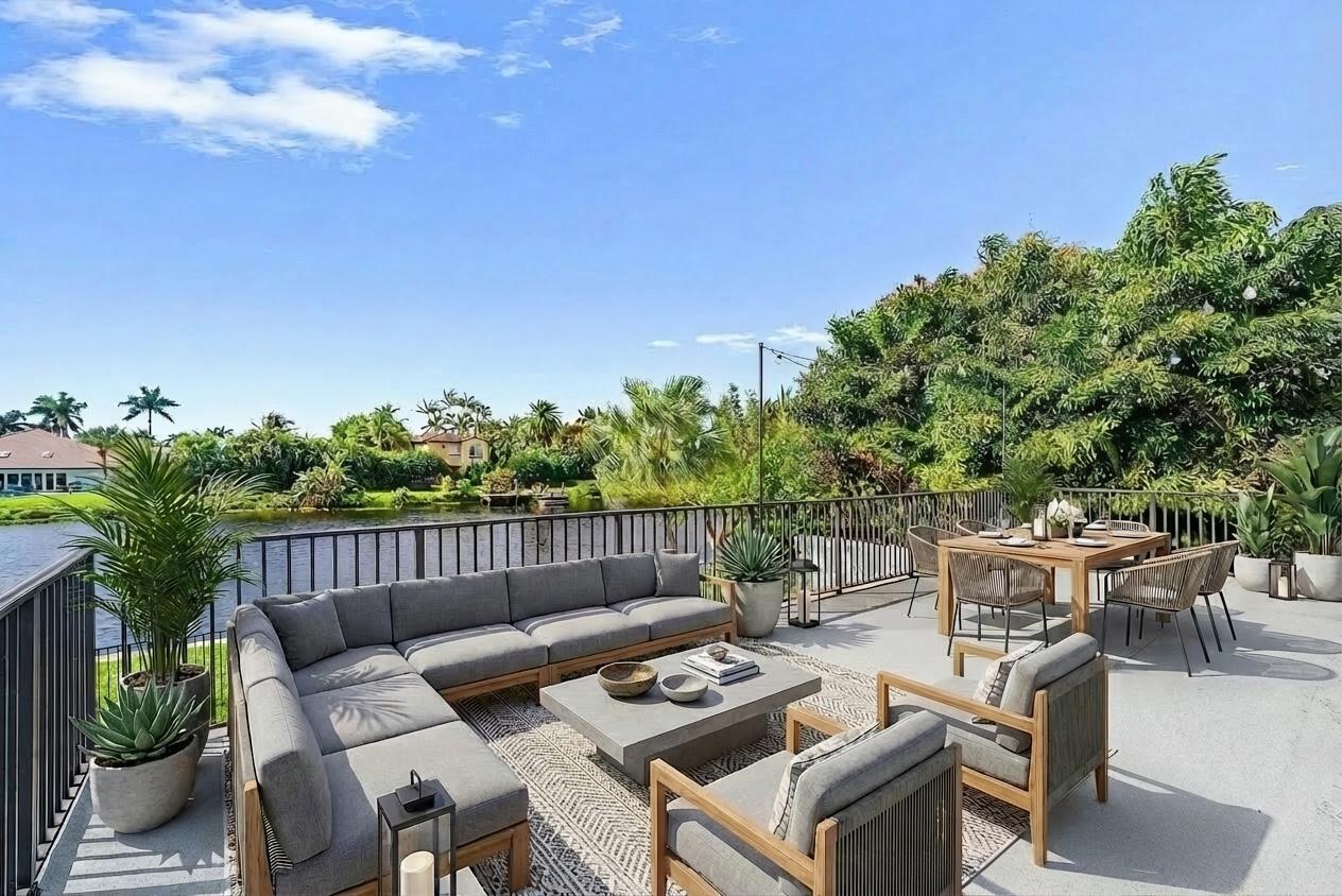 1508 Cormorant Road