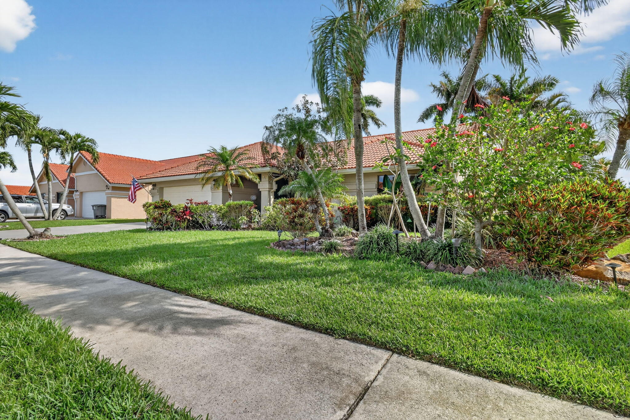 5875 Sun Pointe Circle