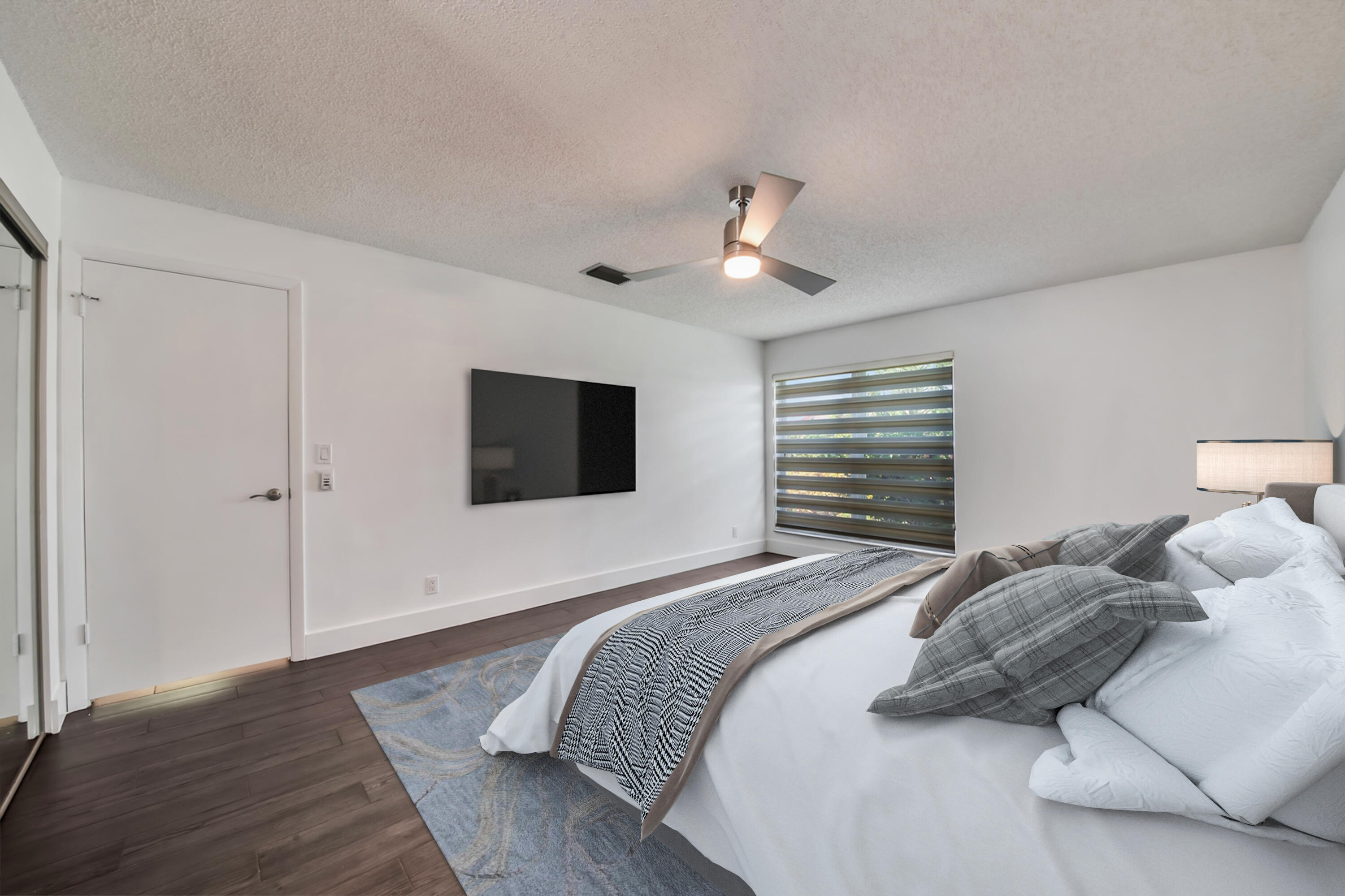5529 Lakeview Mews Terrace