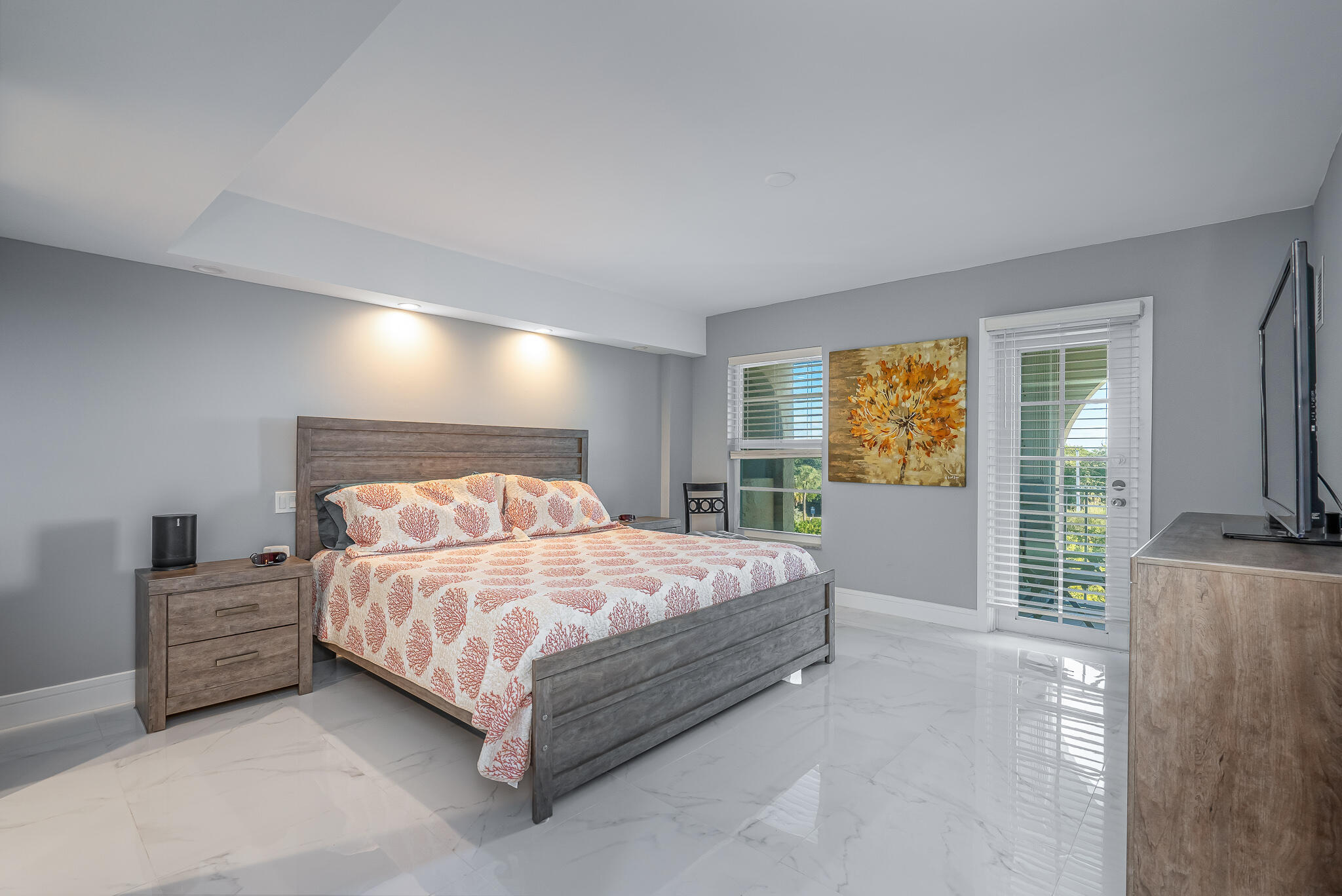 1111 S Ocean Boulevard 5200