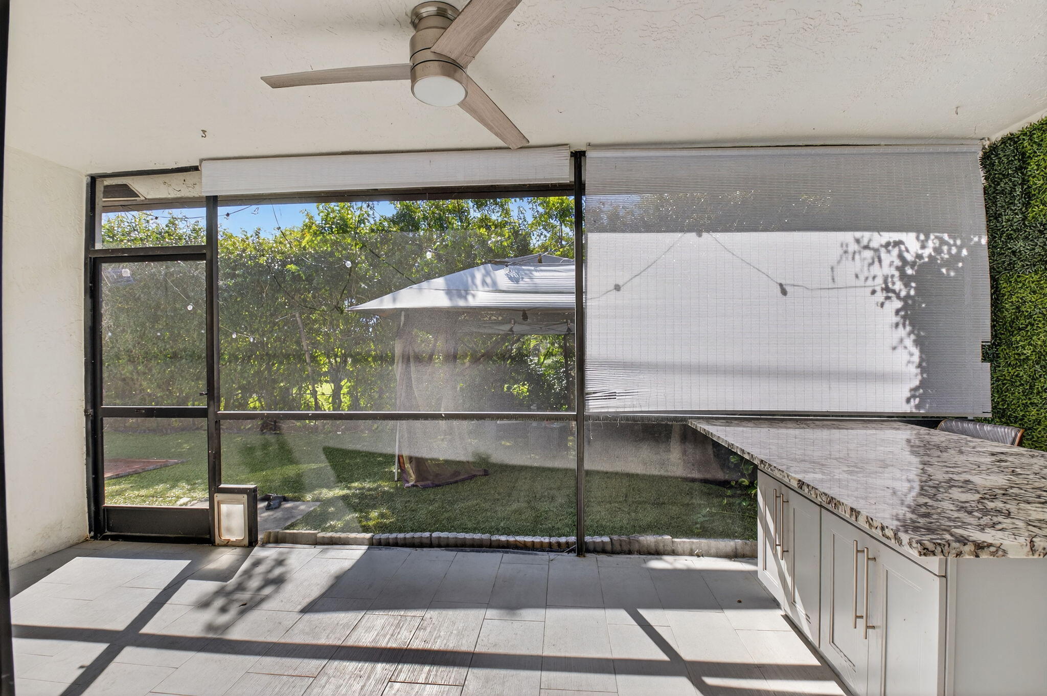 9074 Chatsworth Cascades