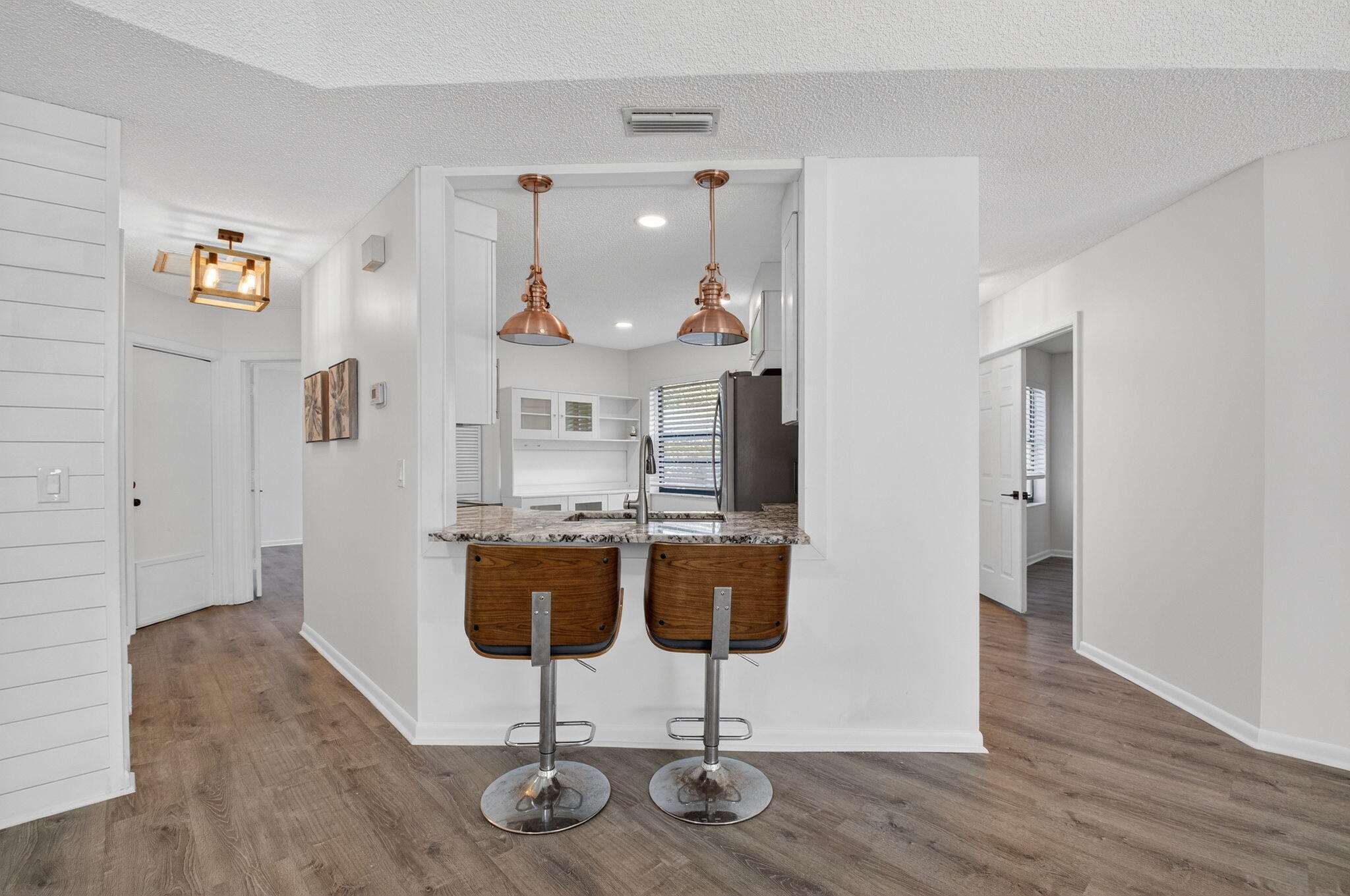 9074 Chatsworth Cascades