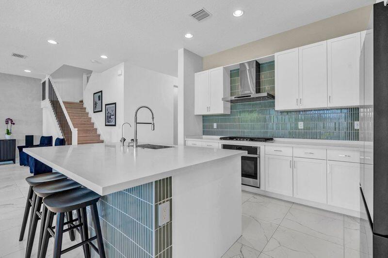 8239 Oceanus Drive