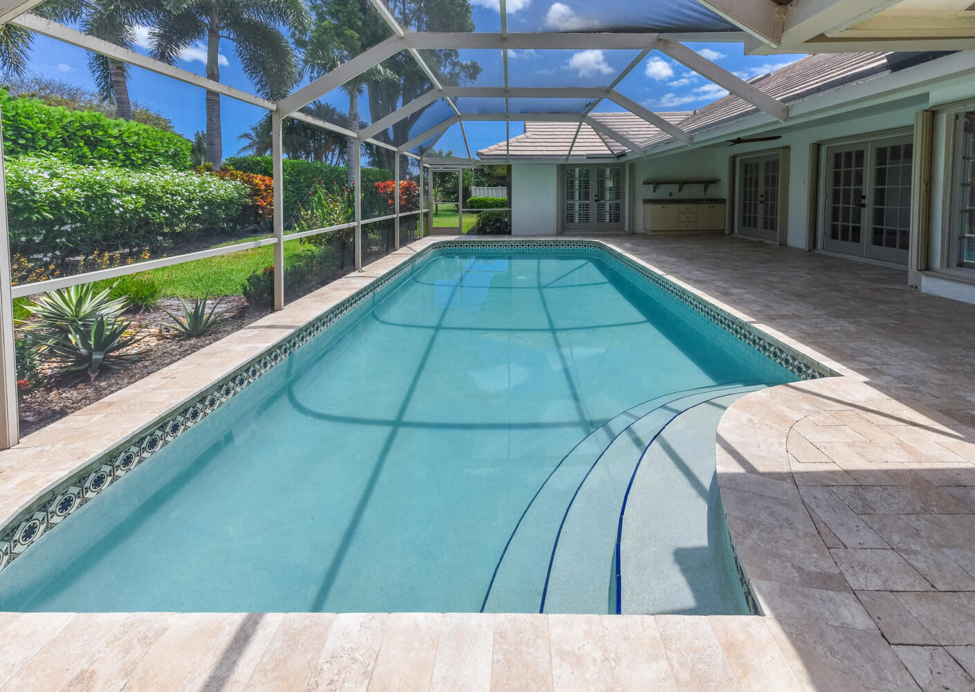 3185 St James Drive