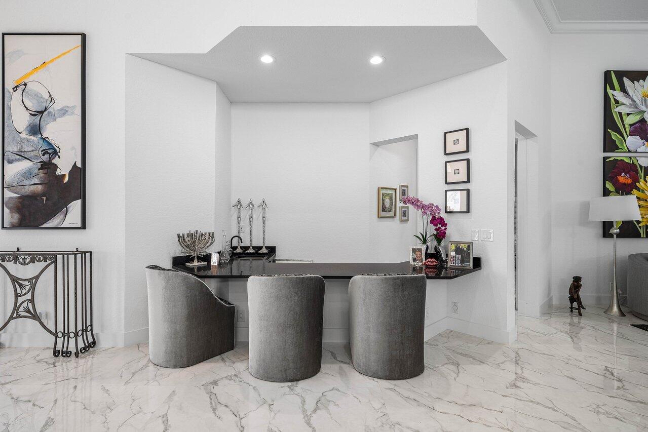 6517 Somerset Circle