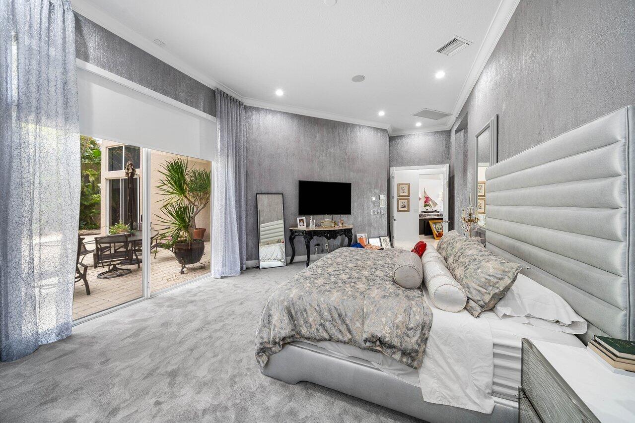 6517 Somerset Circle