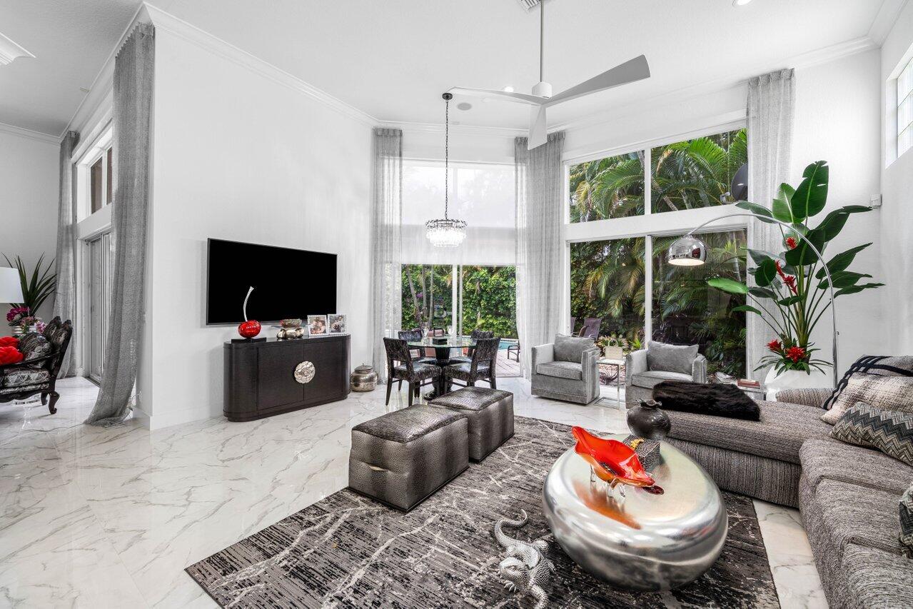 6517 Somerset Circle