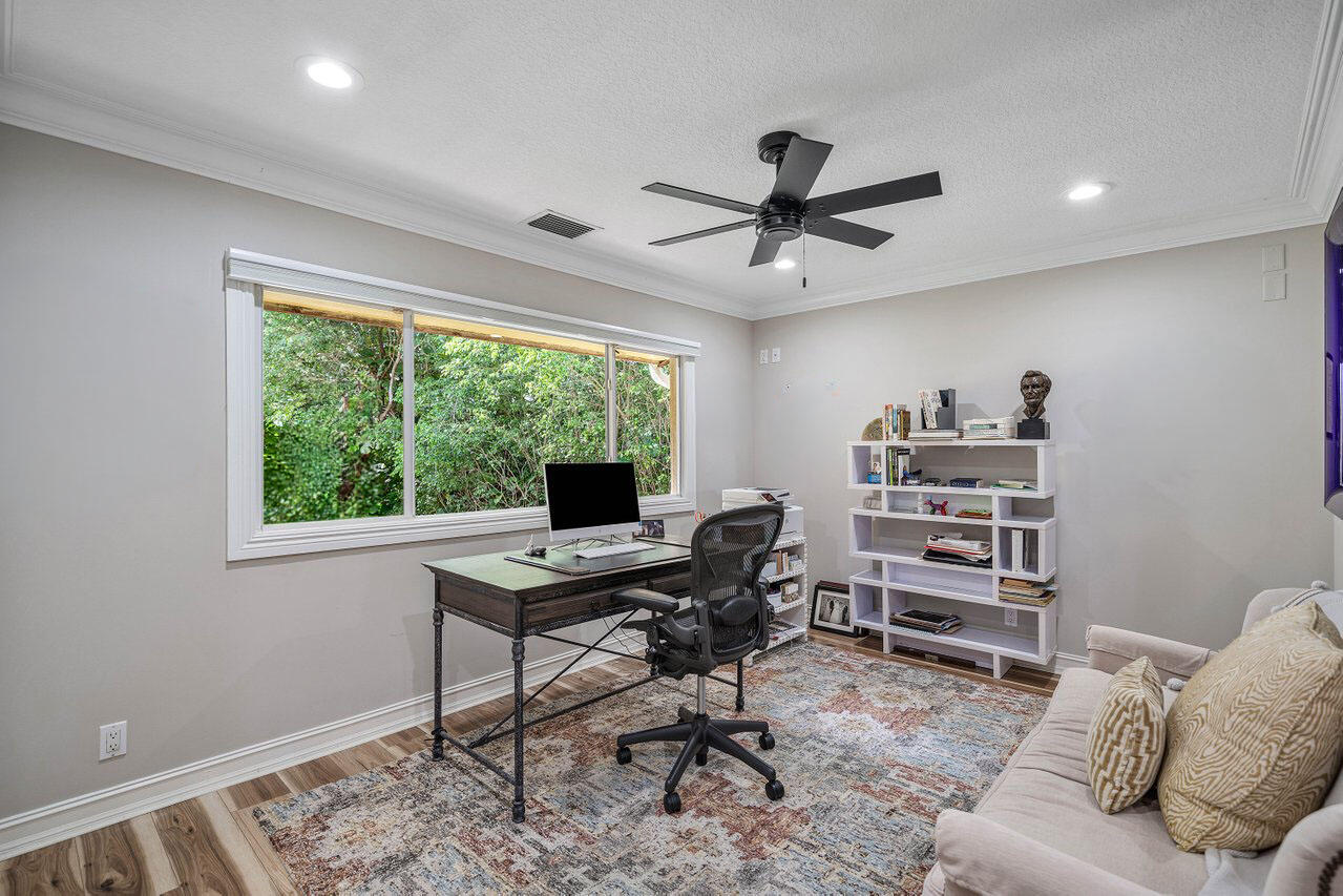 6541 Timber Lane