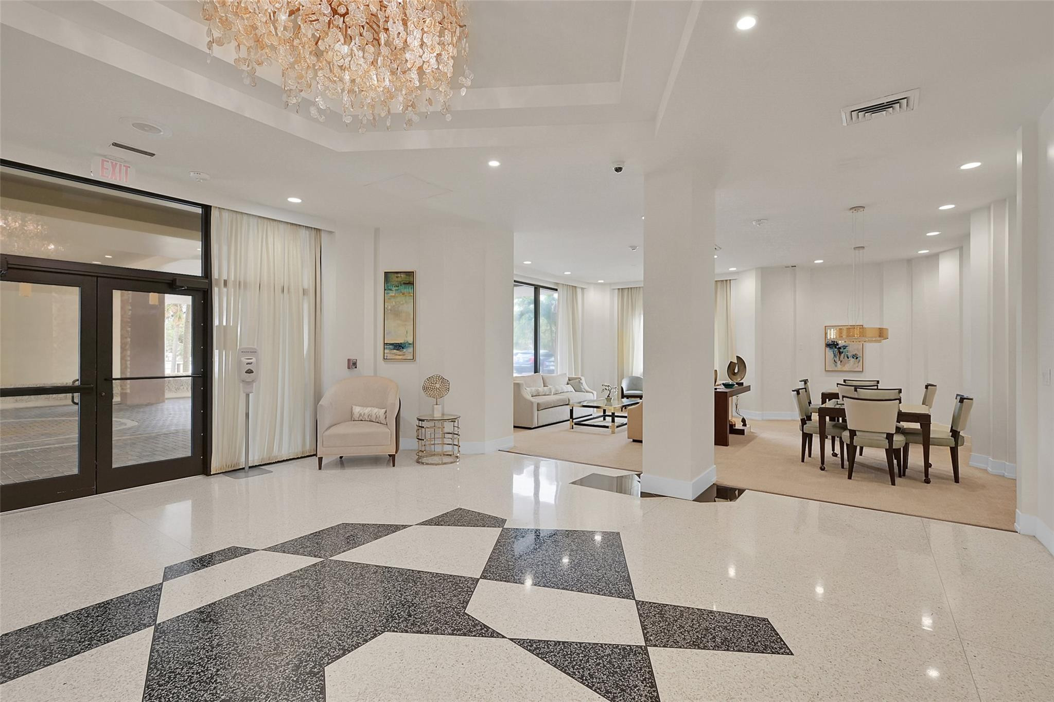 2000 S Ocean Boulevard 2P, Lauderdale-By-The-Sea Unit: 2P