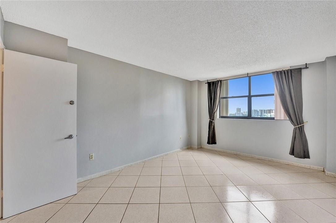 210 174th Street 1811