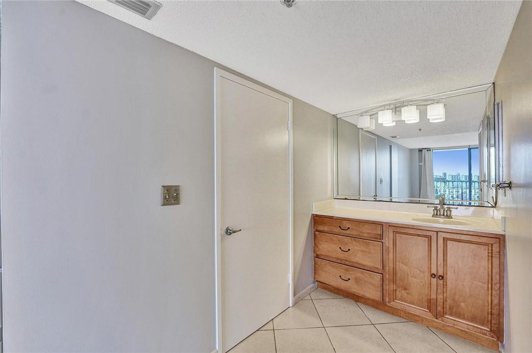 210 174th Street 1811