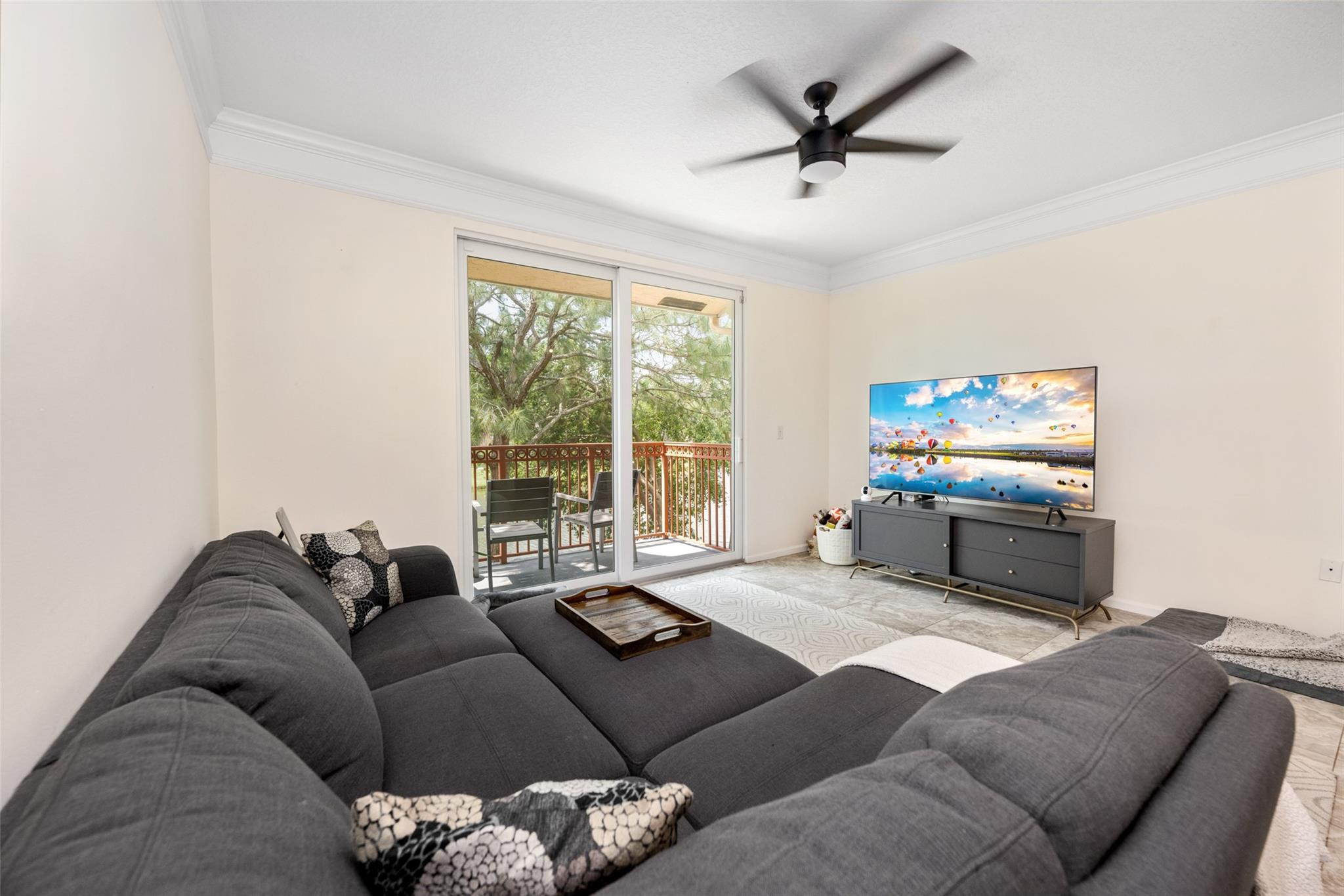 2042 Alta Meadows Lane 1708