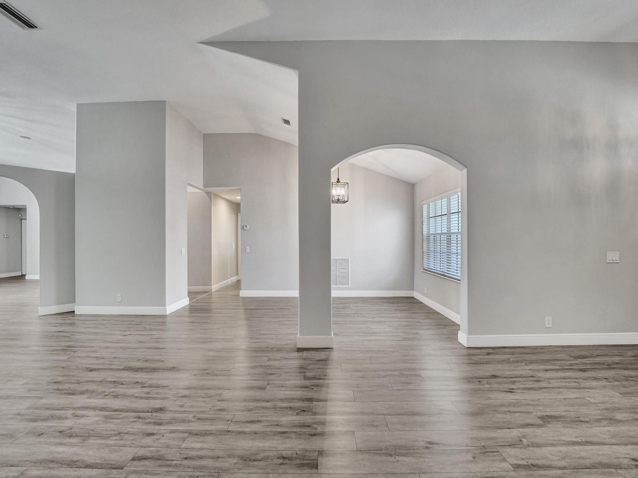 2587 Jardin Court