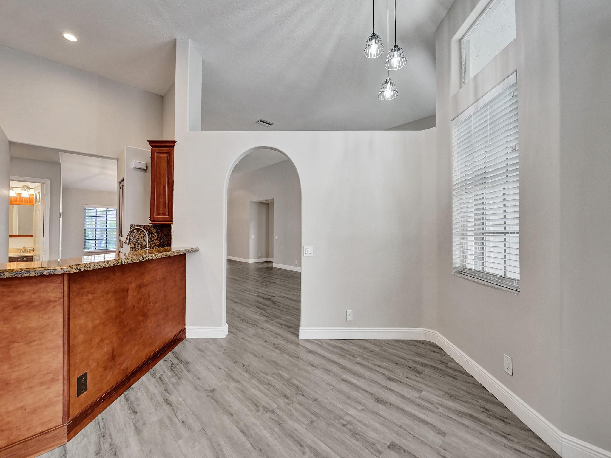 2587 Jardin Court