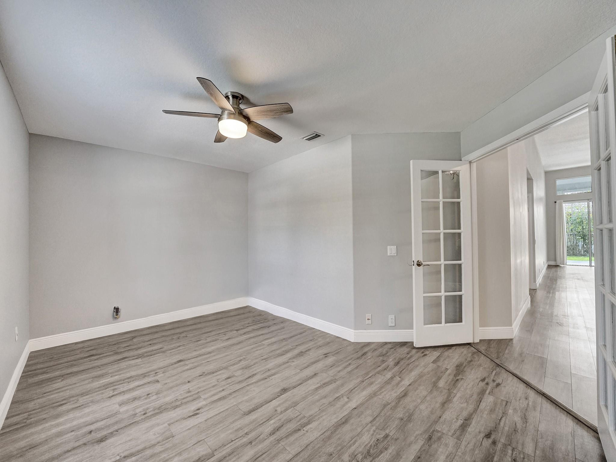 2587 Jardin Court