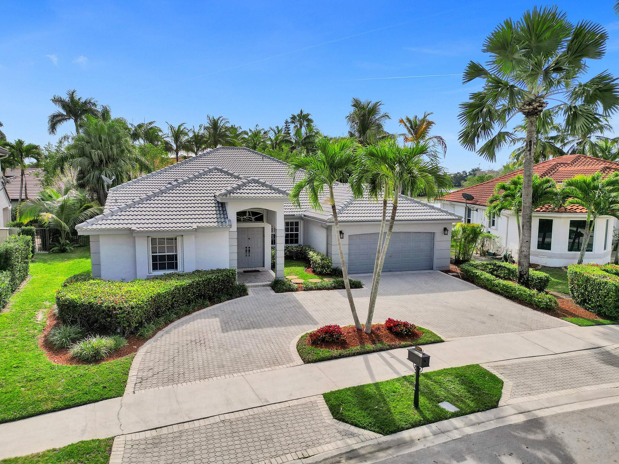 2587 Jardin Court