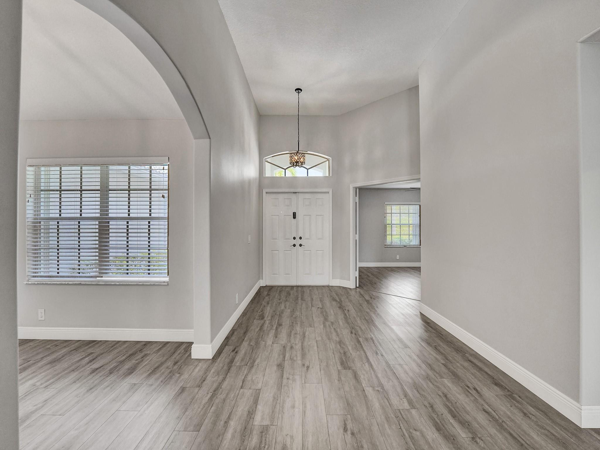 2587 Jardin Court