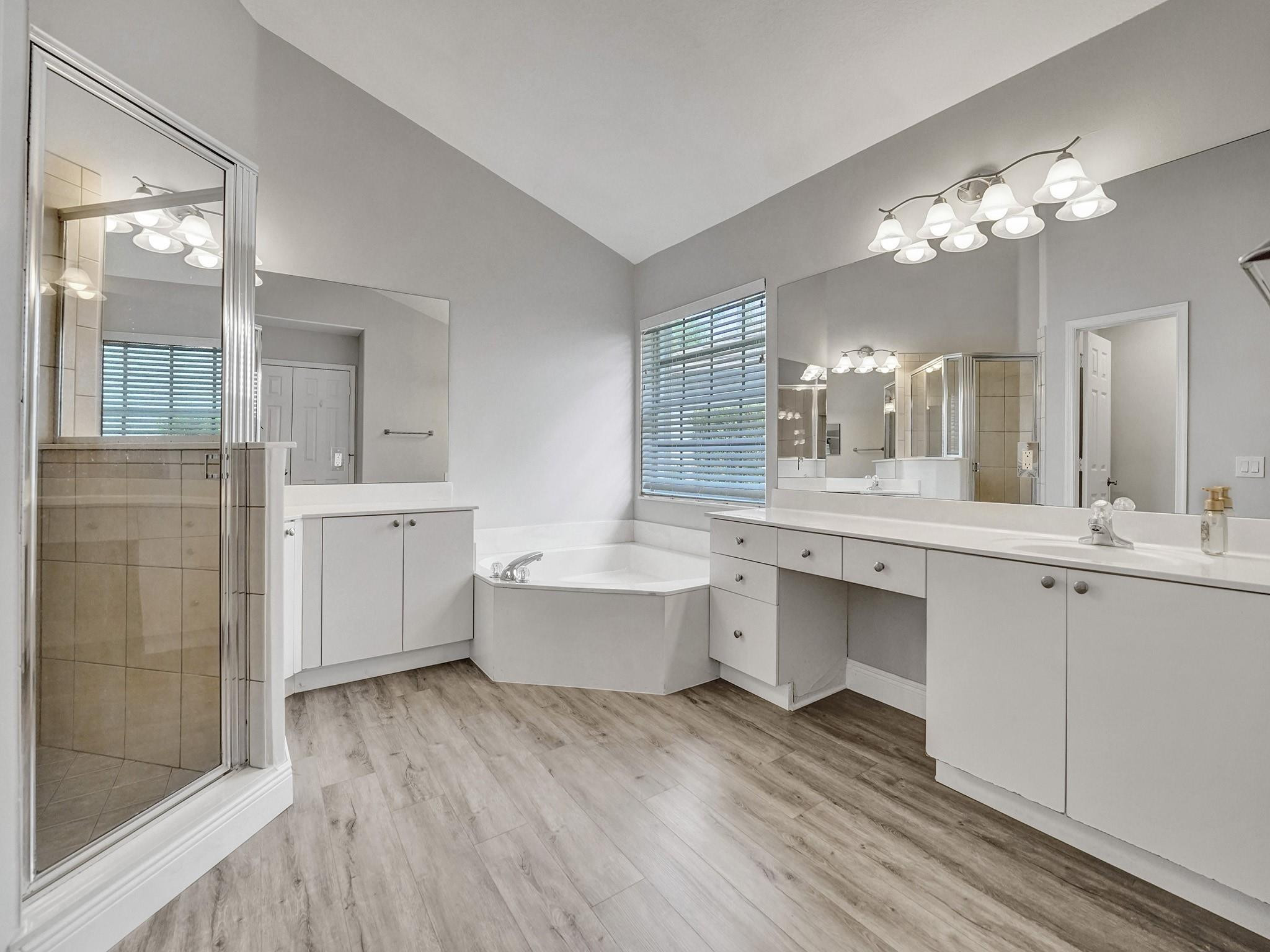2587 Jardin Court