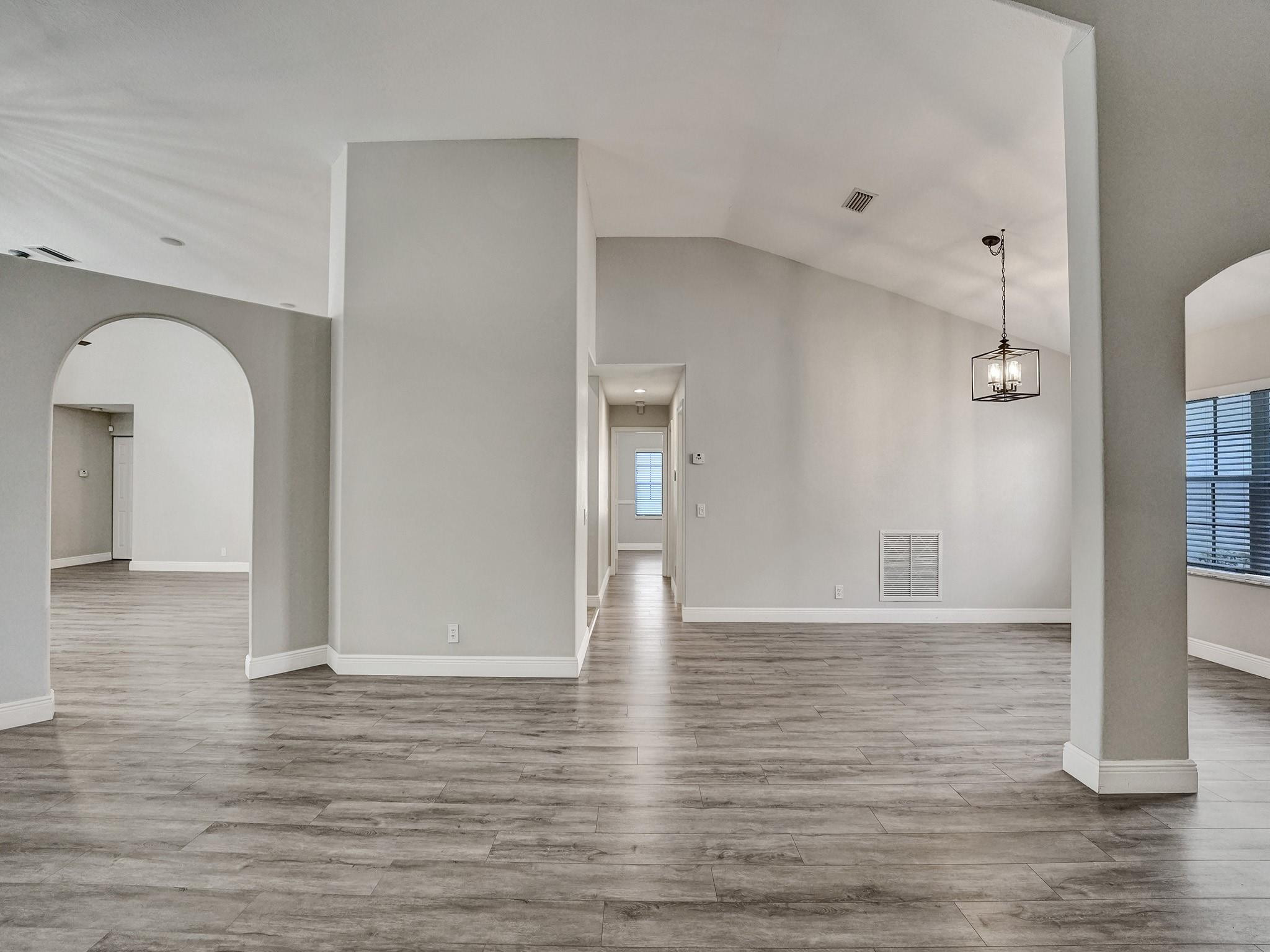 2587 Jardin Court