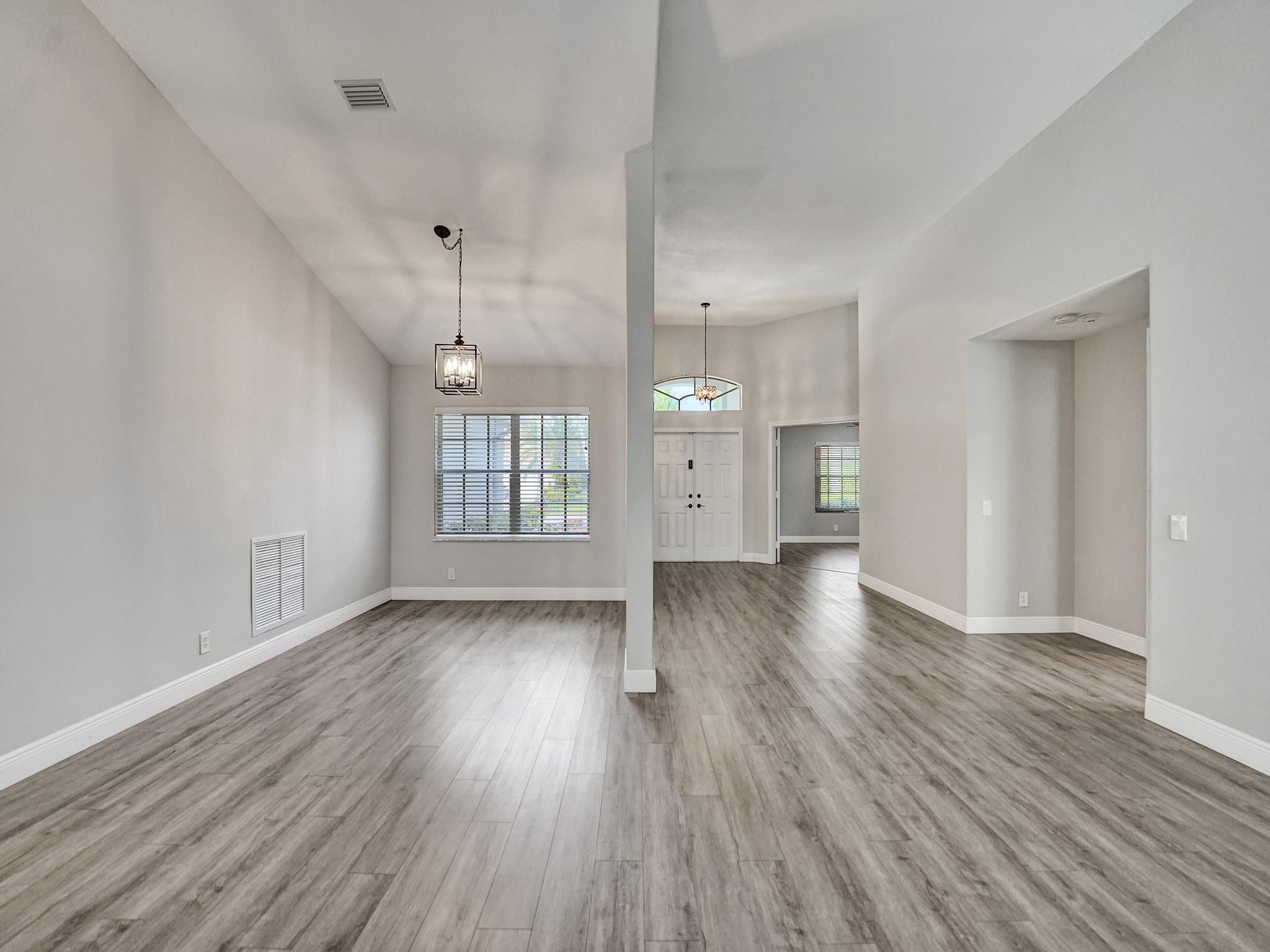 2587 Jardin Court