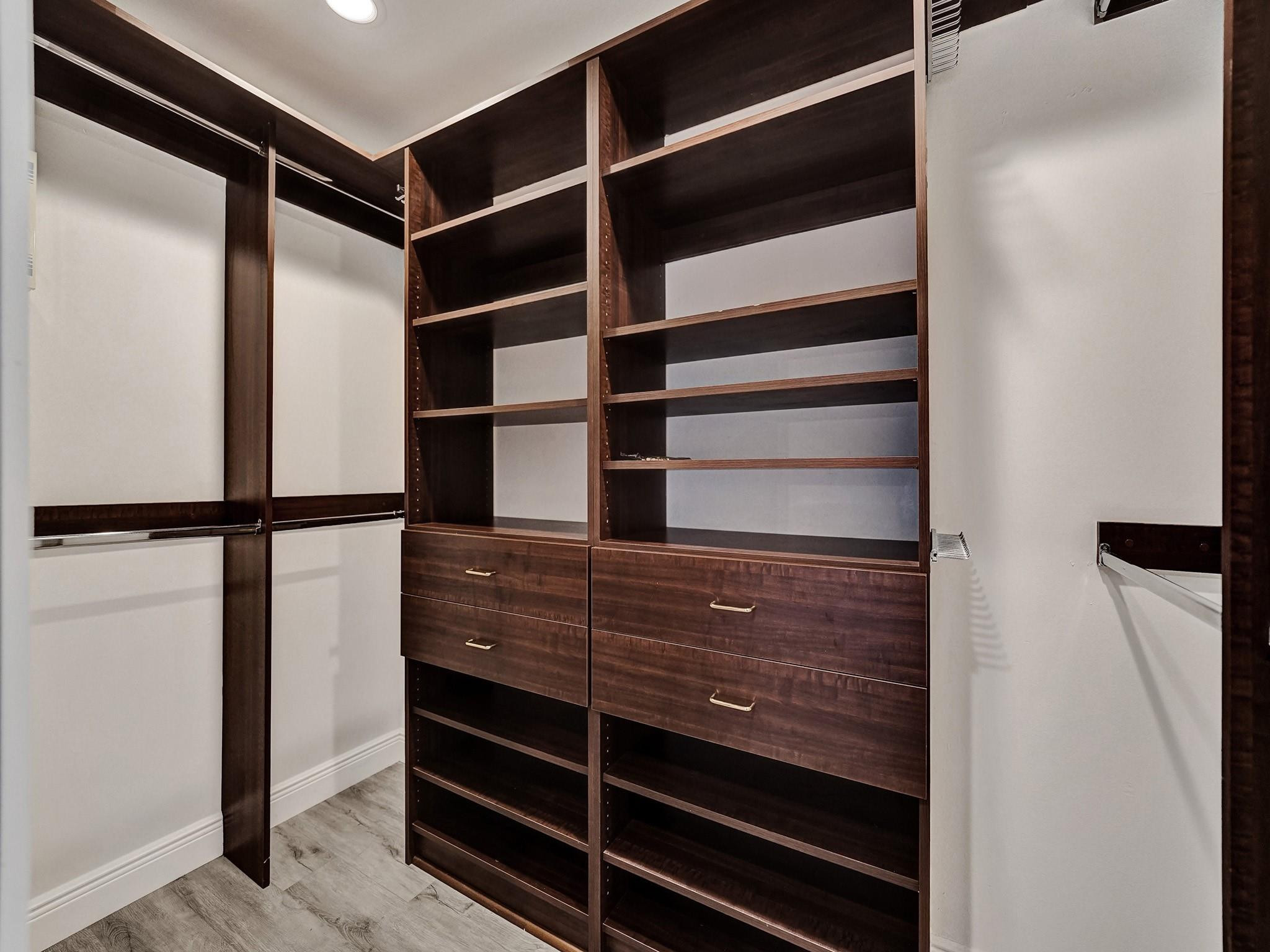 2587 Jardin Court