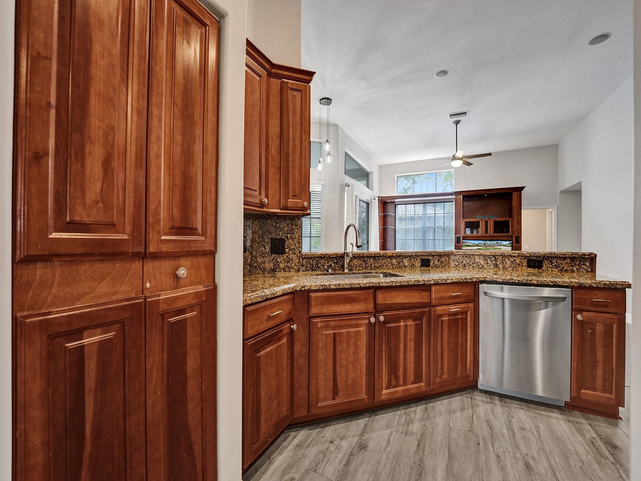 2587 Jardin Court