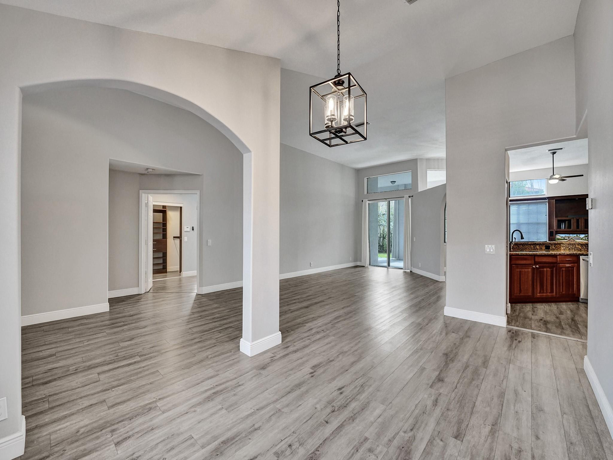 2587 Jardin Court