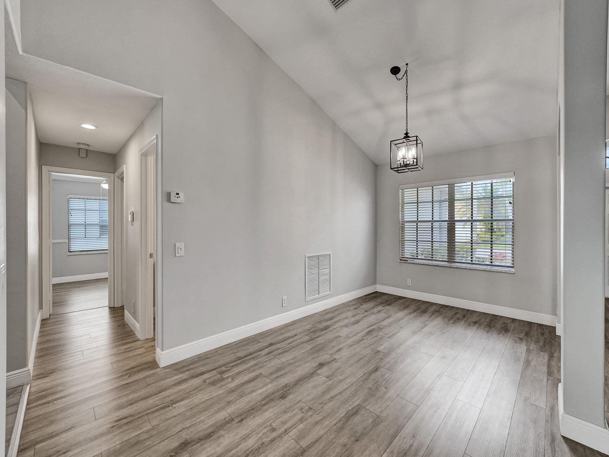 2587 Jardin Court