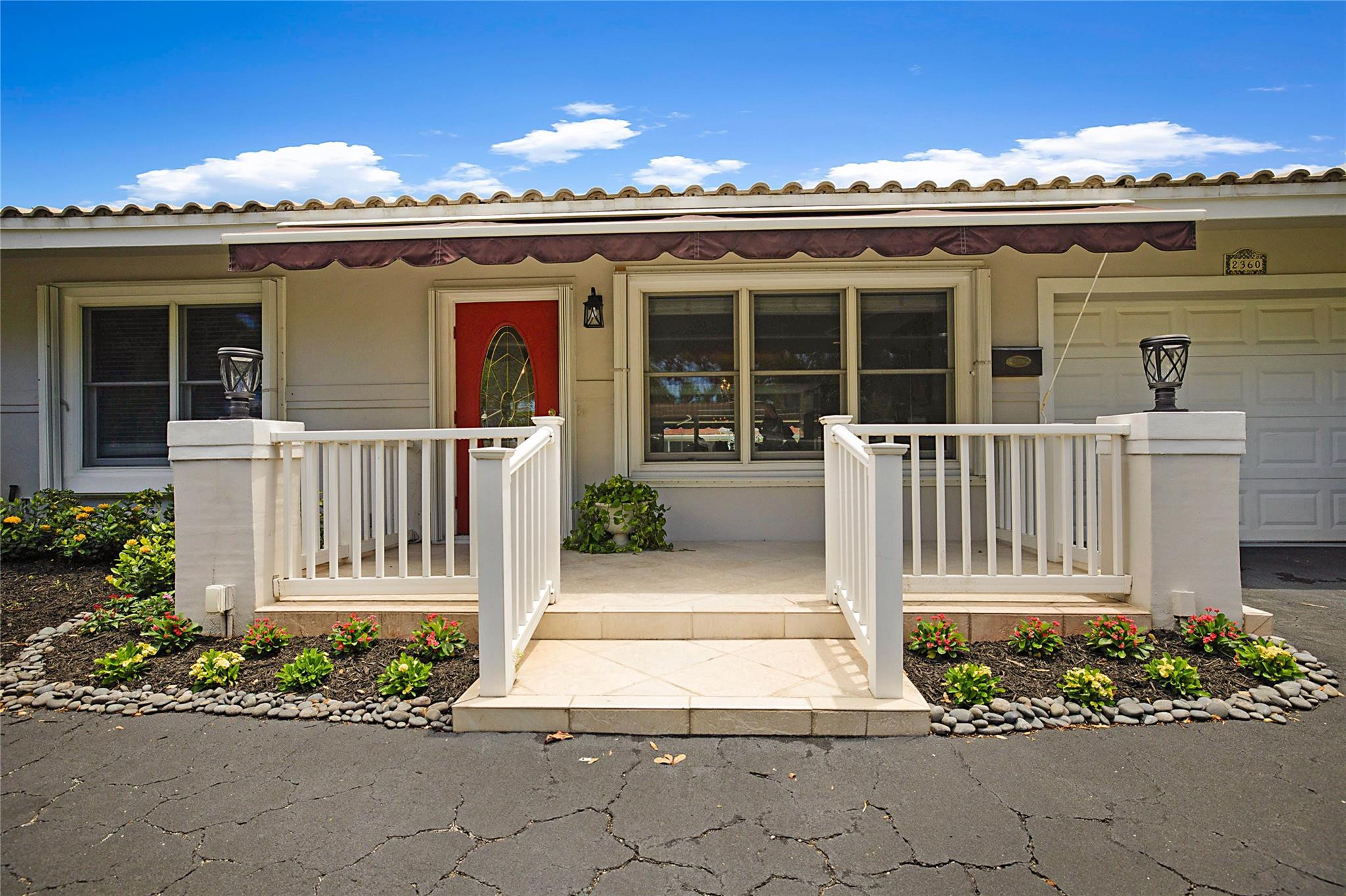 2360 NE 49th Street