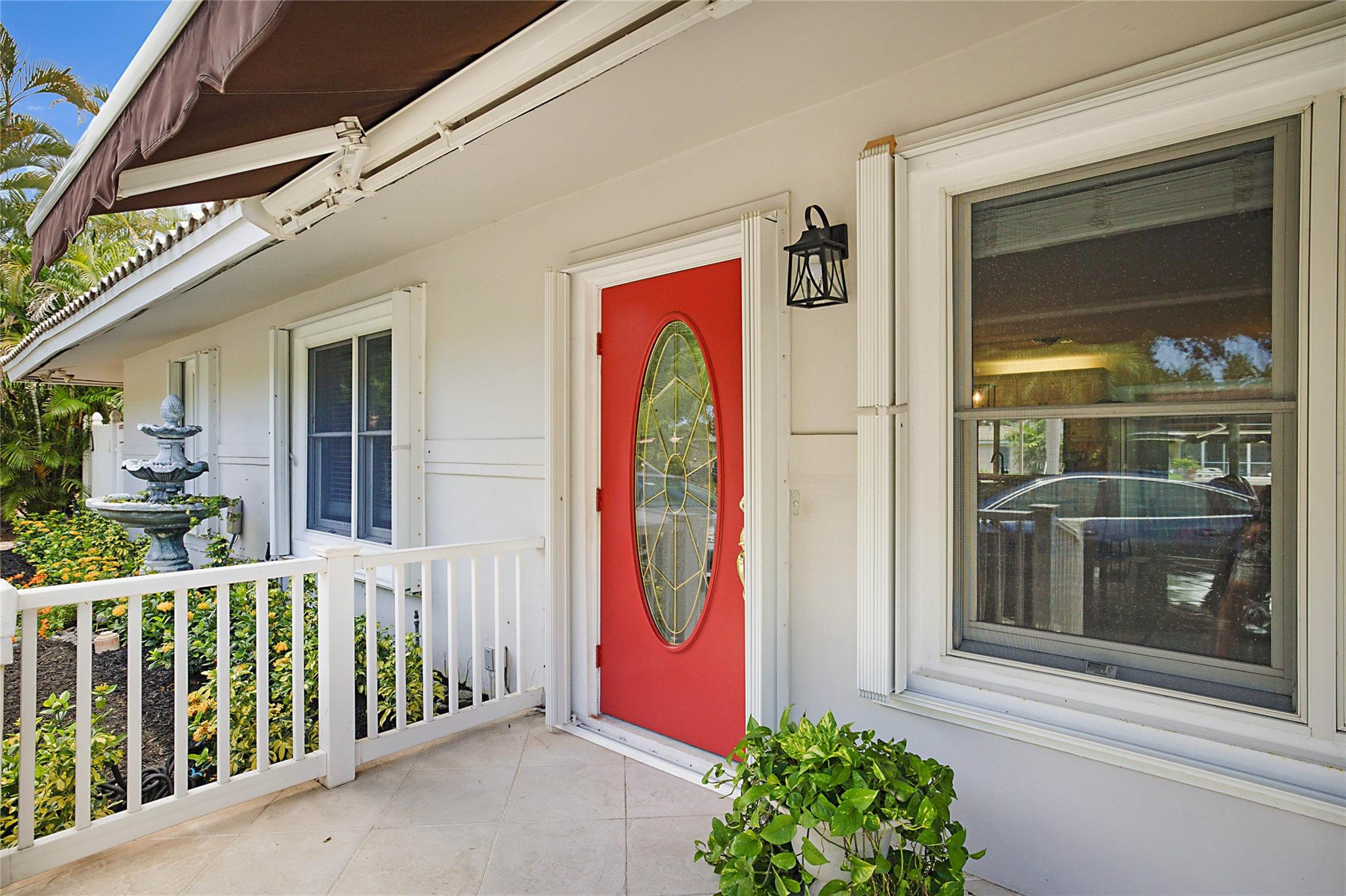 2360 NE 49th Street