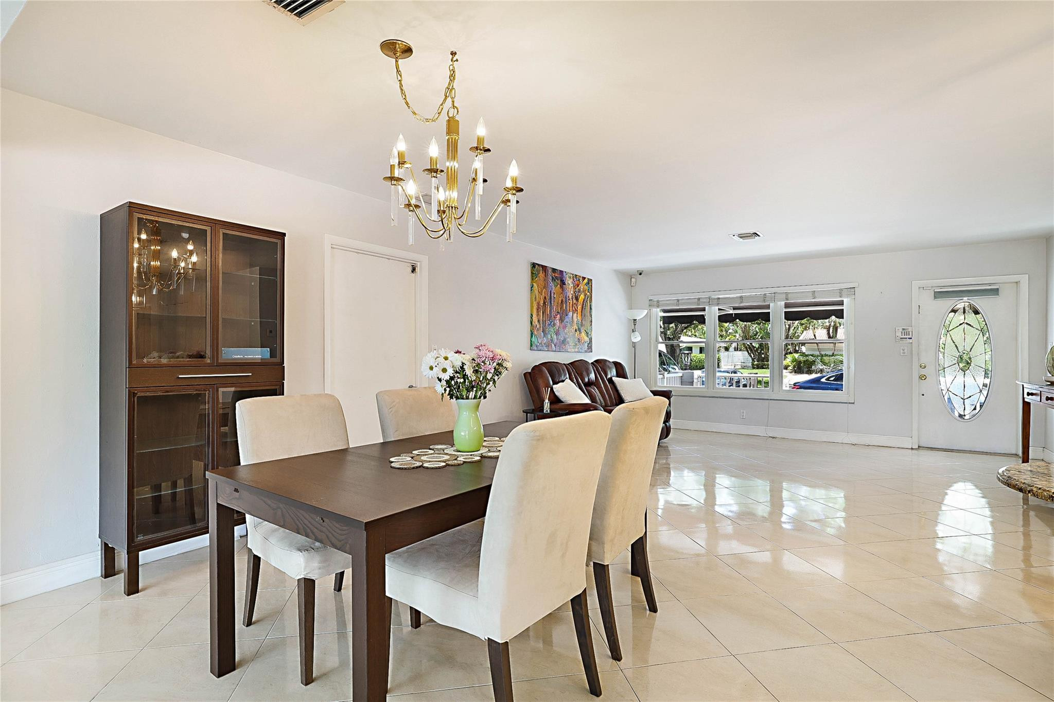 2360 NE 49th Street