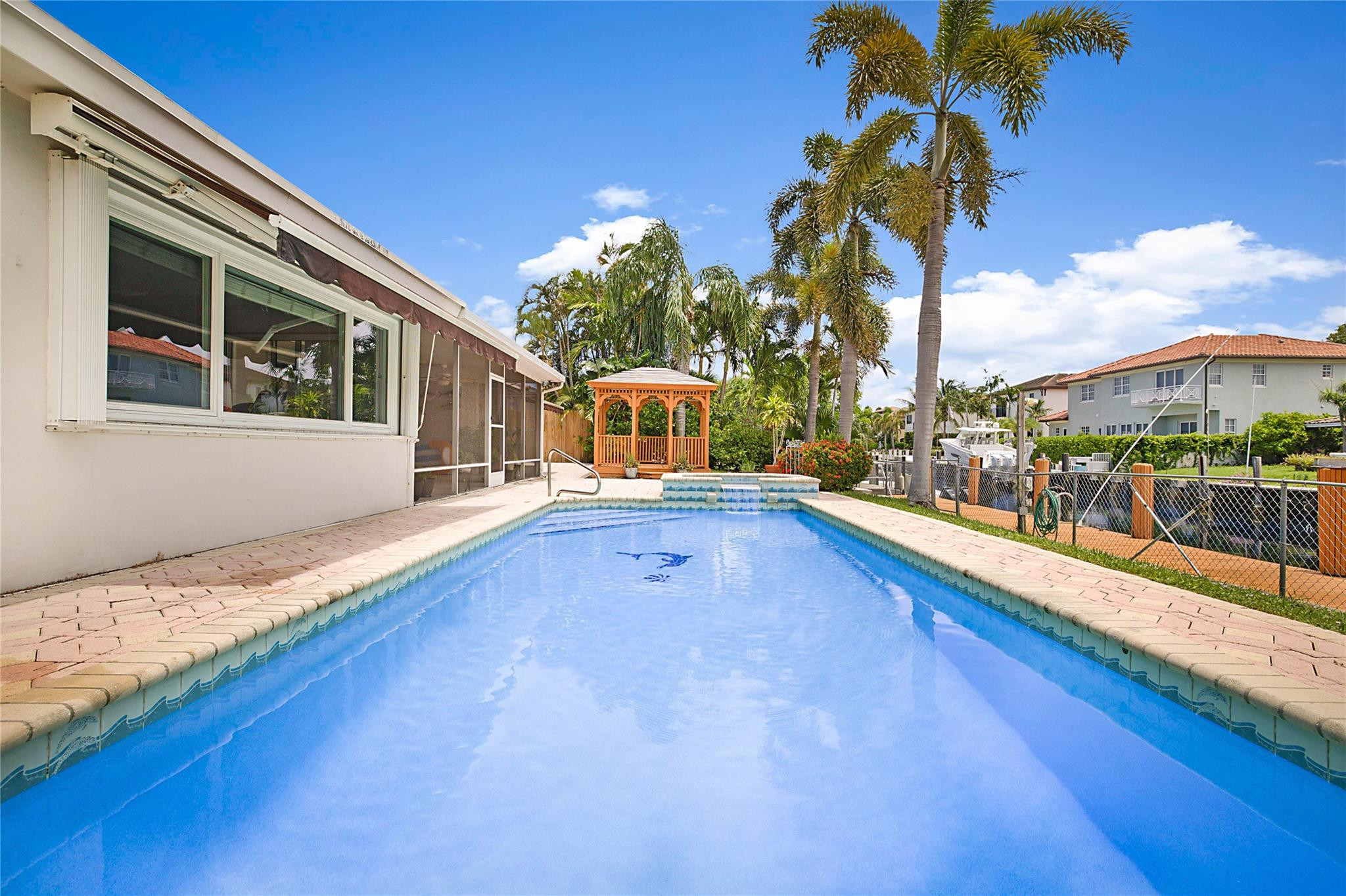 2360 NE 49th Street