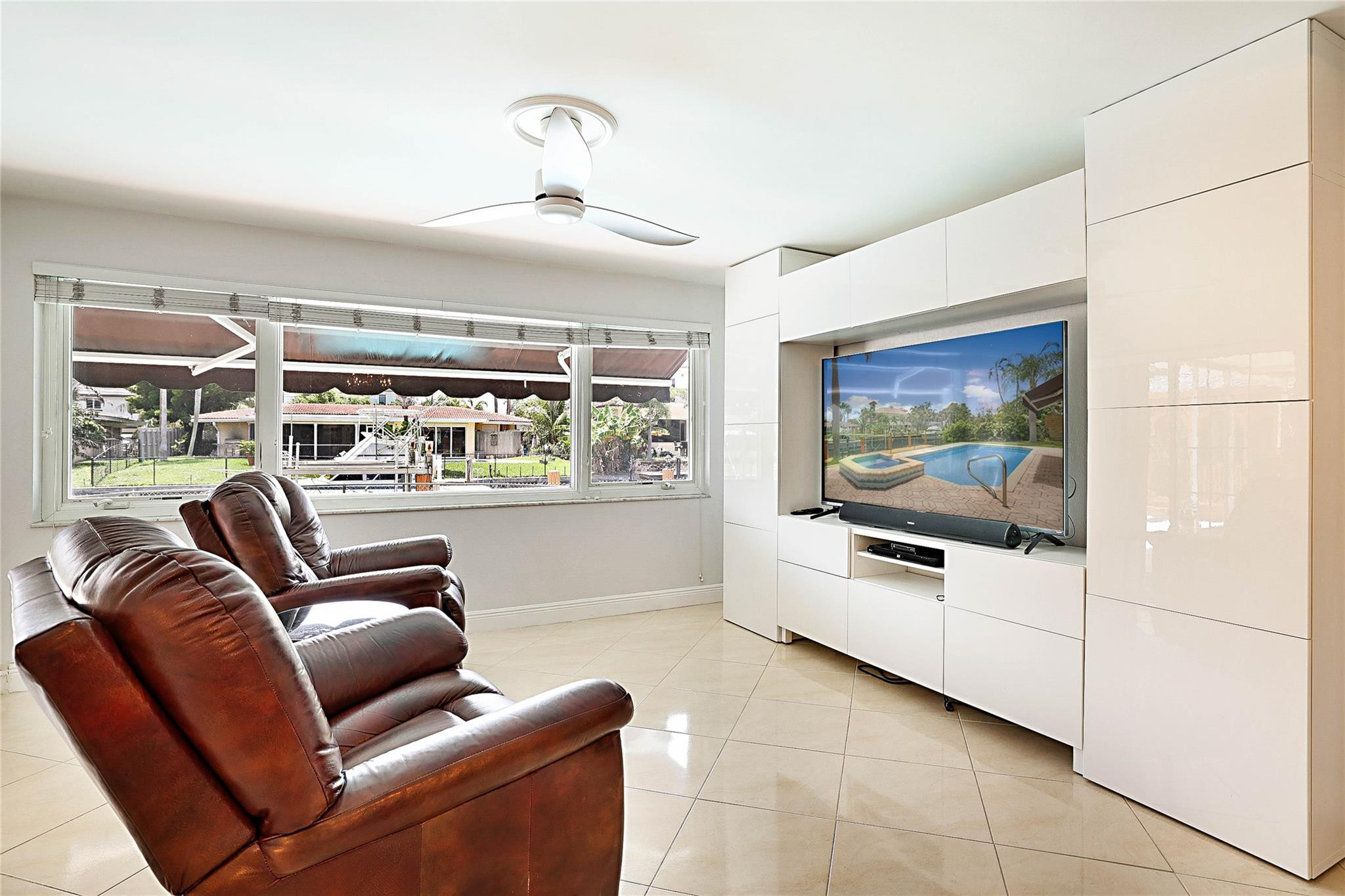 2360 NE 49th Street
