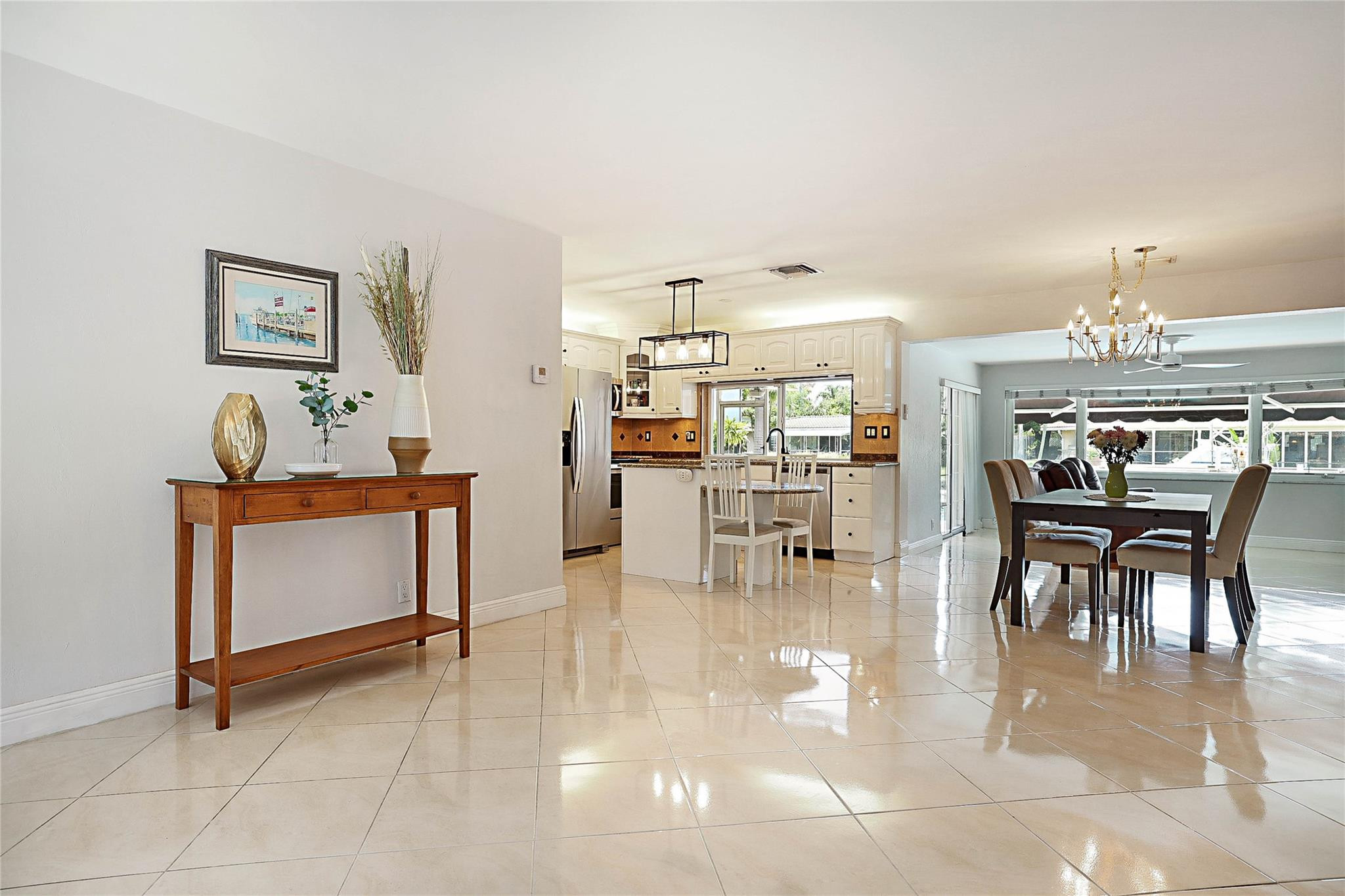 2360 NE 49th Street