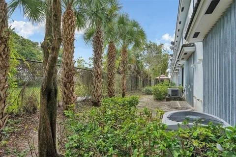1438 NW 34th Way