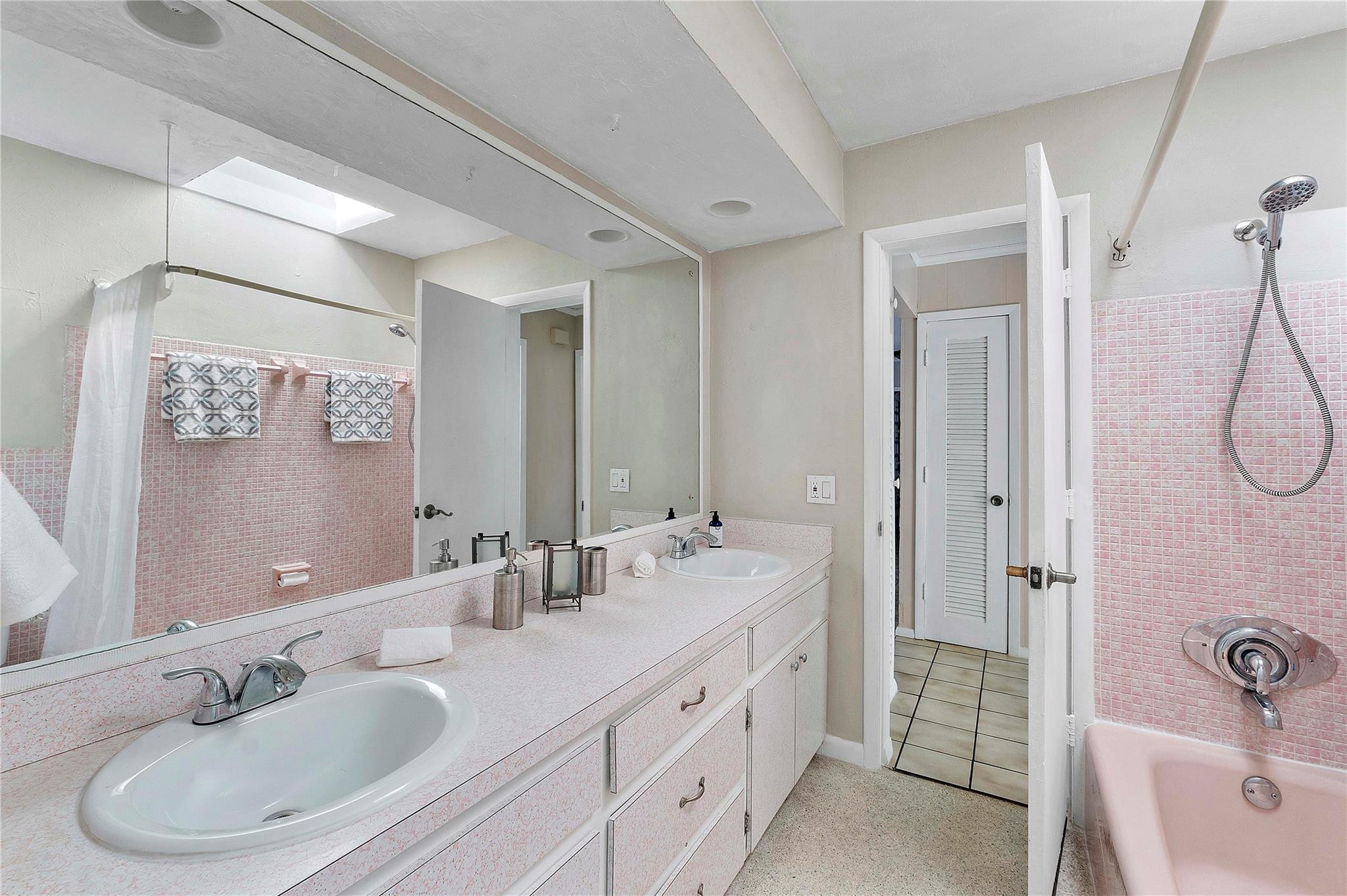 6240 NW 19th Street