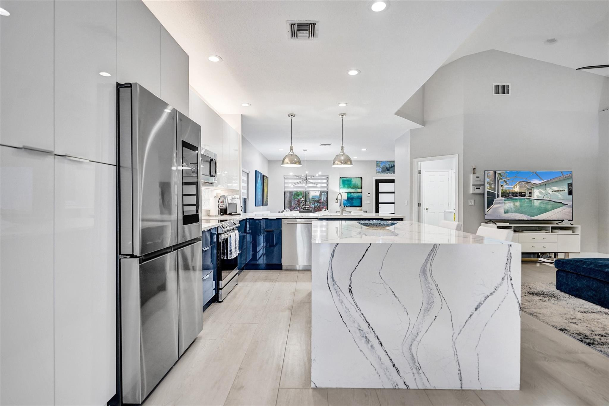 551 Anchor Point