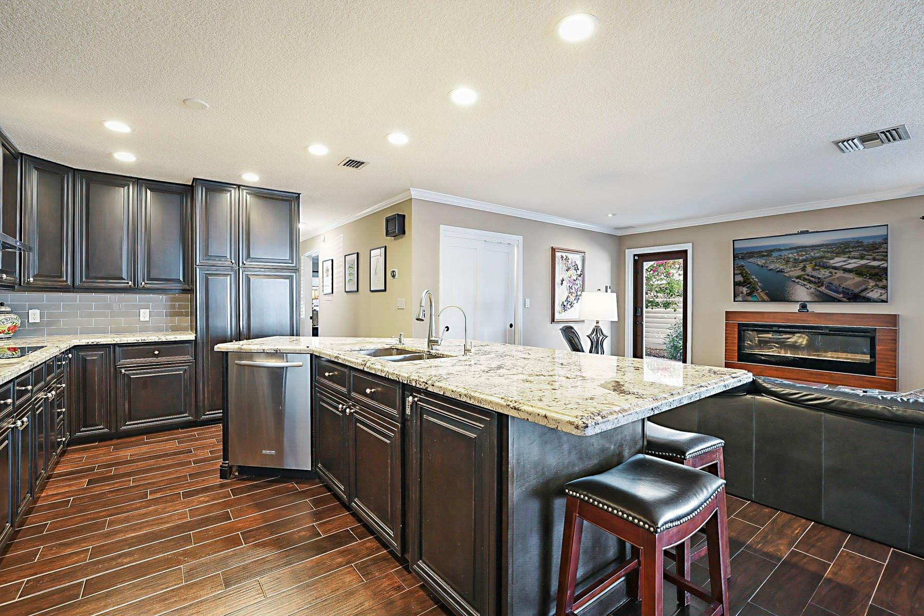 2743 NE 28th Court 3