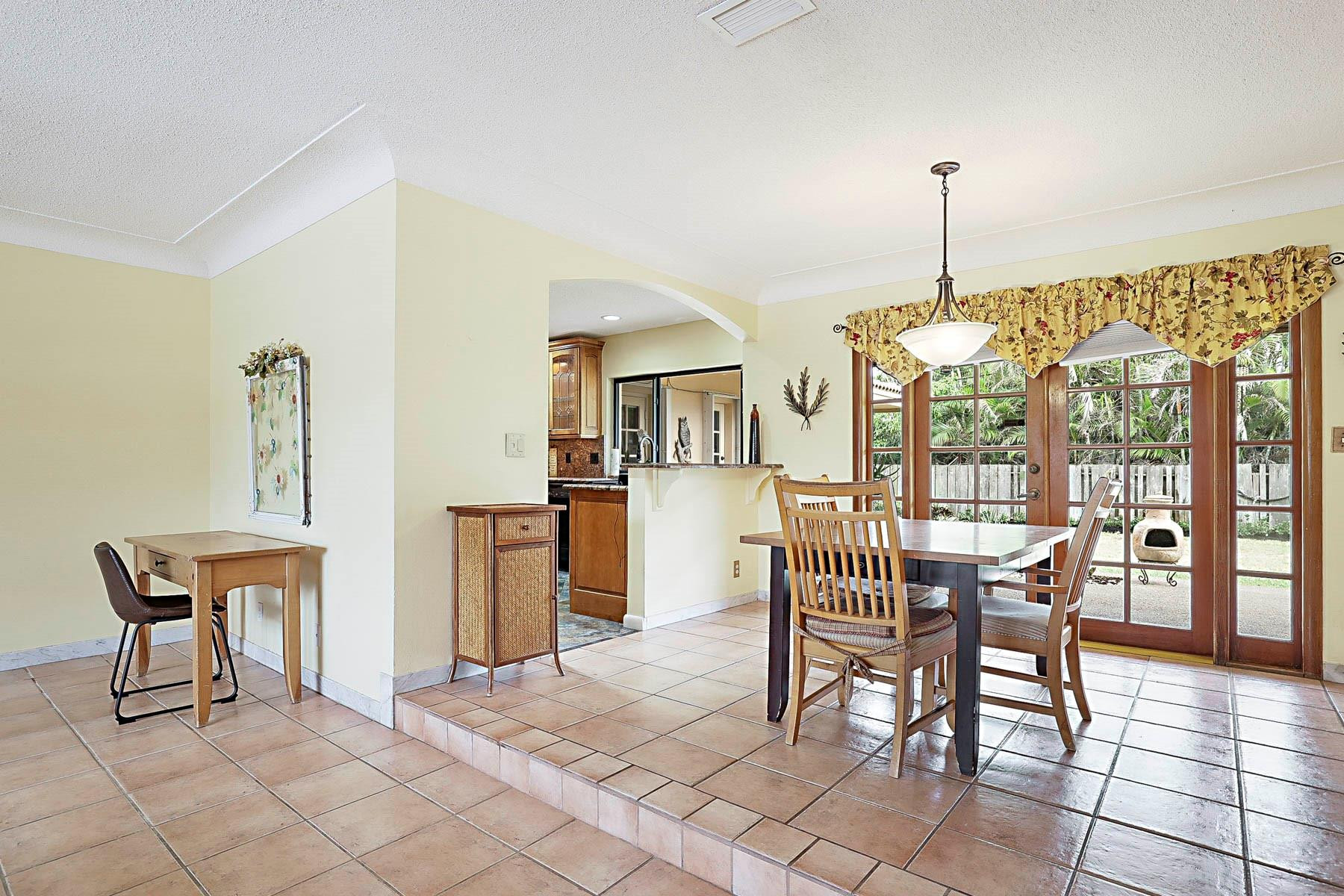 3031 NE 45th Street