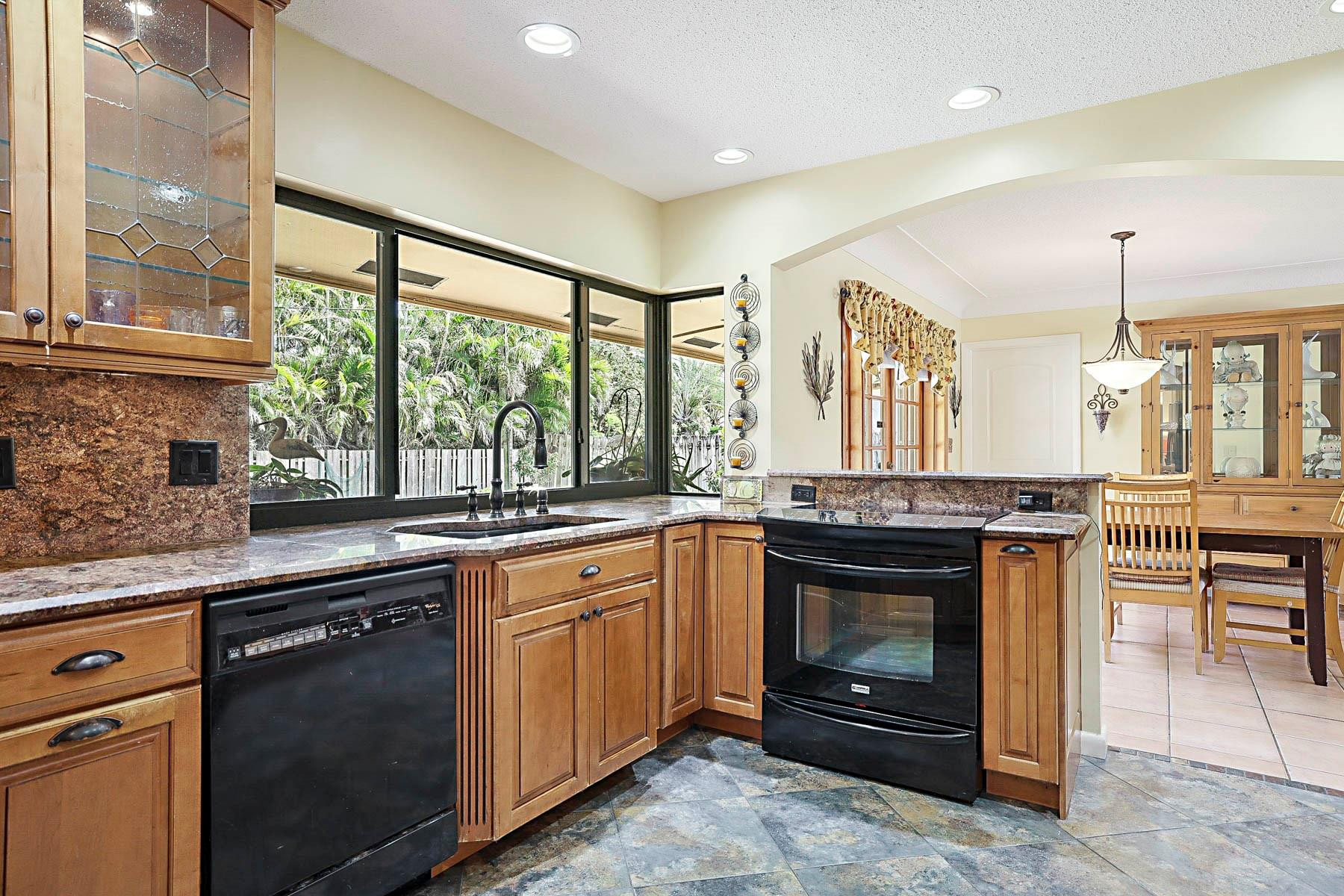 3031 NE 45th Street