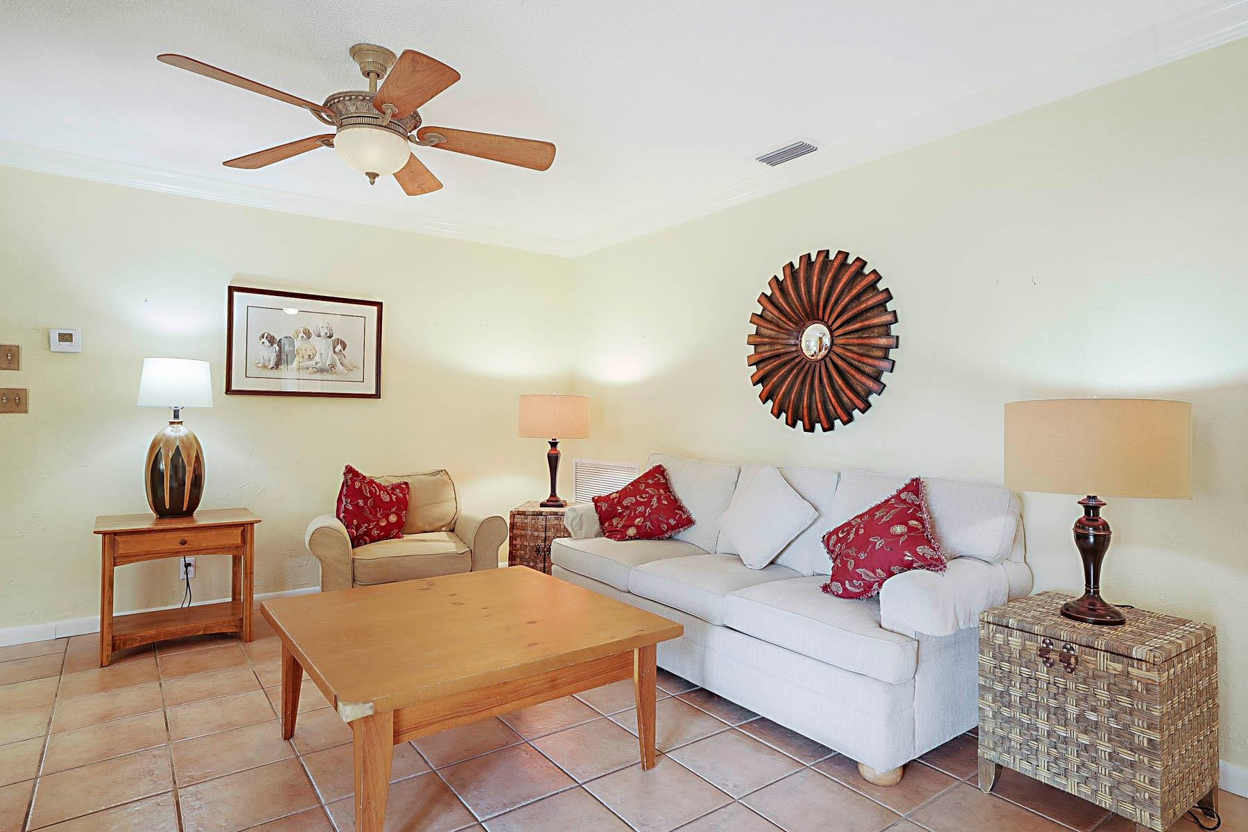 3031 NE 45th Street