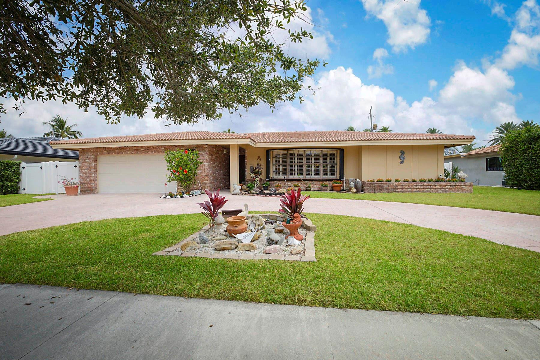 3031 NE 45th Street