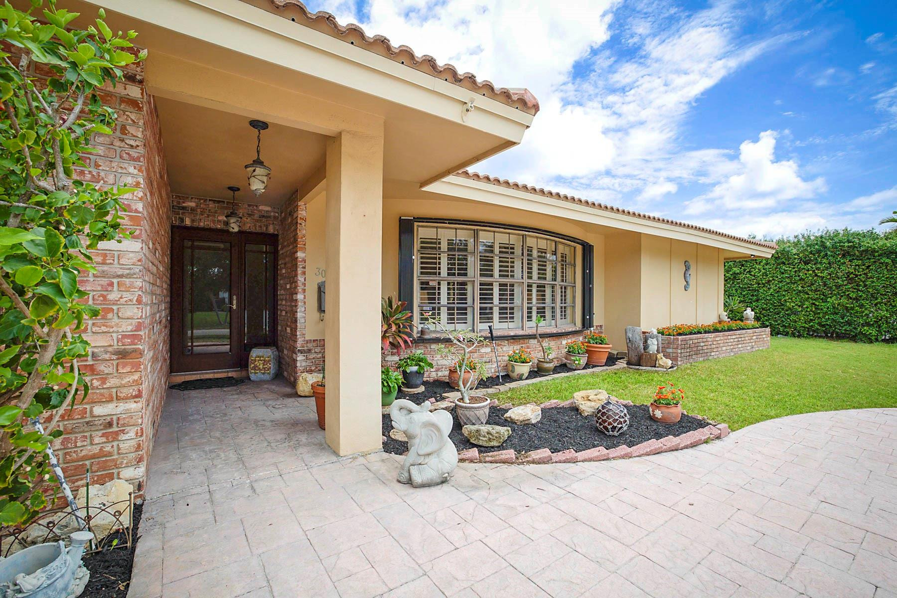 3031 NE 45th Street