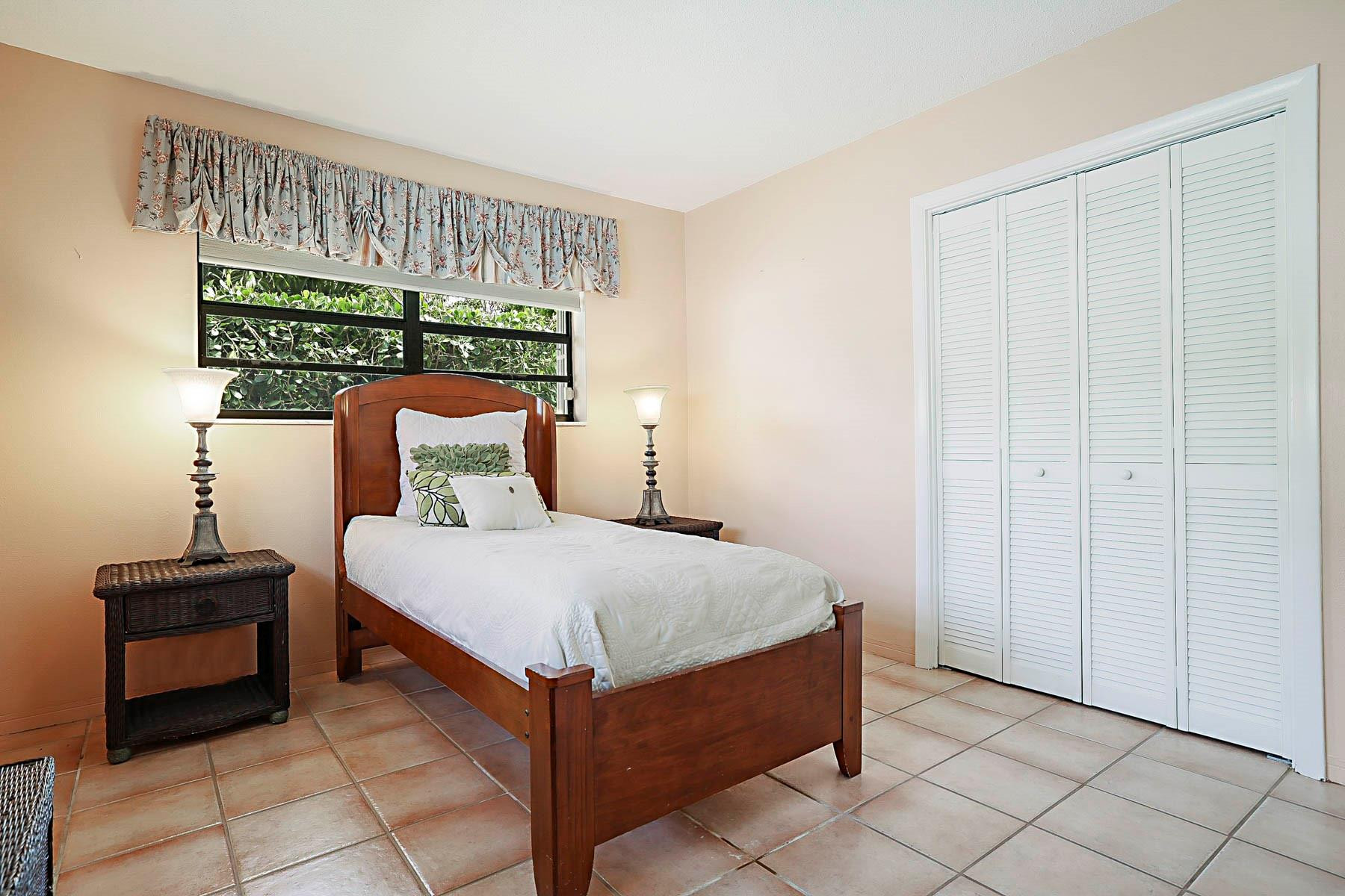 3031 NE 45th Street
