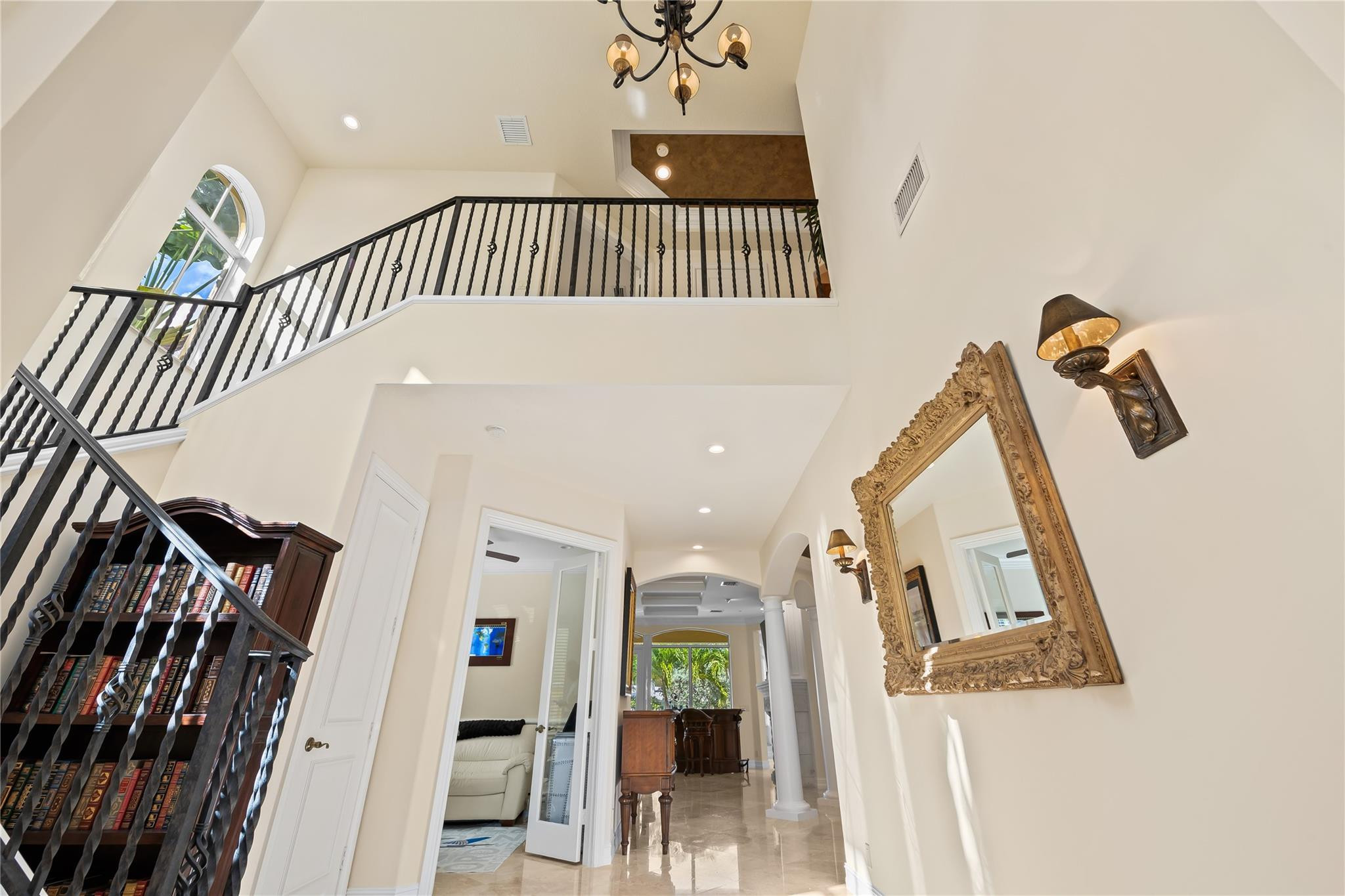 2637 NE 28th Court