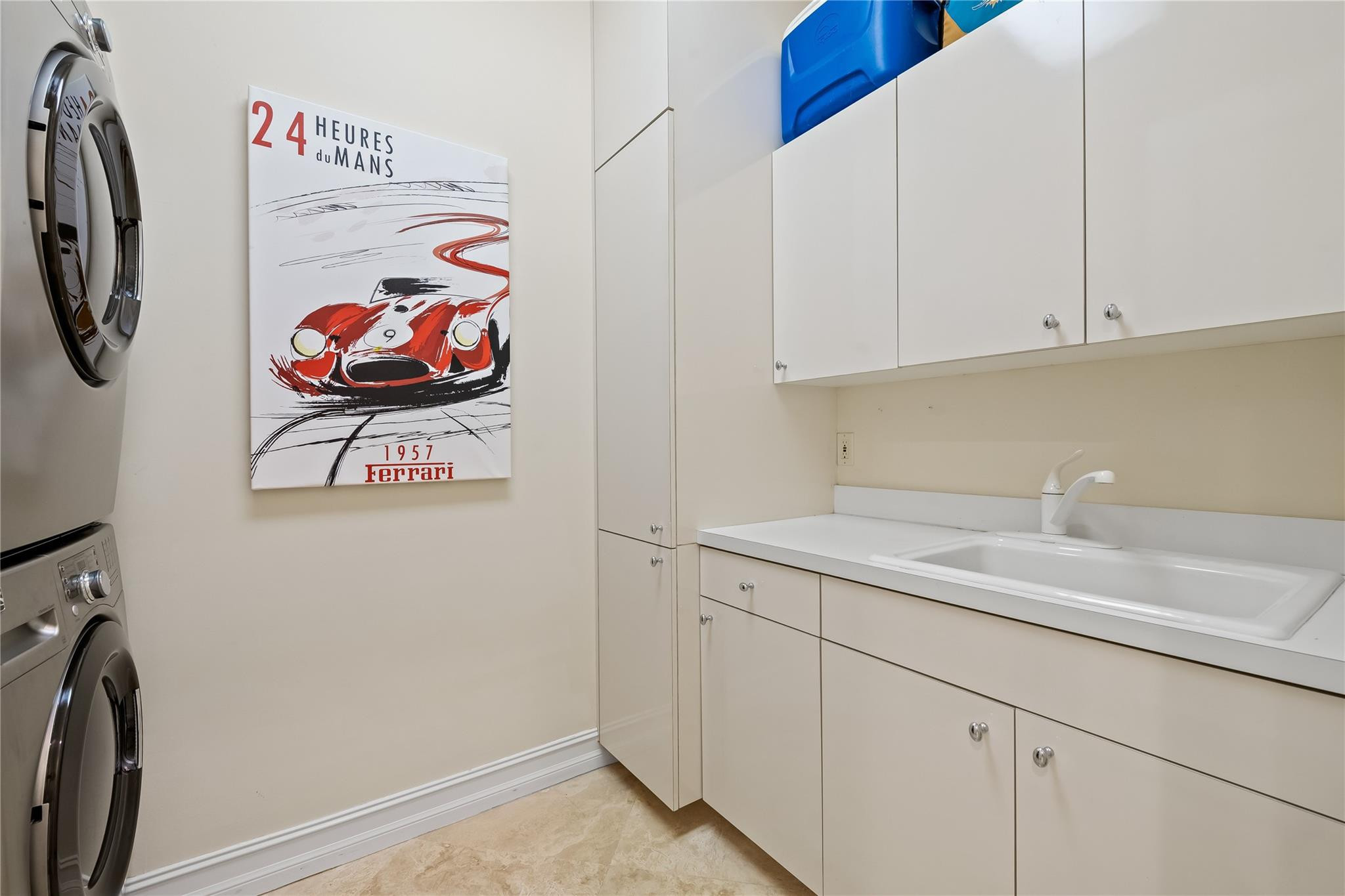 2637 NE 28th Court