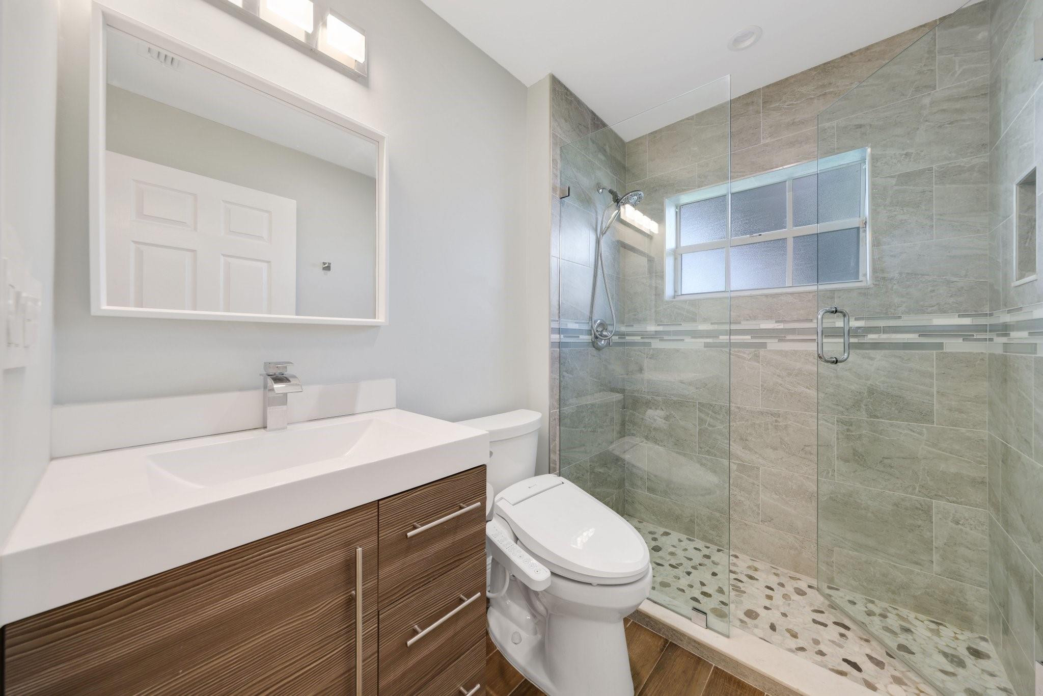 6171 Floral Lakes Drive