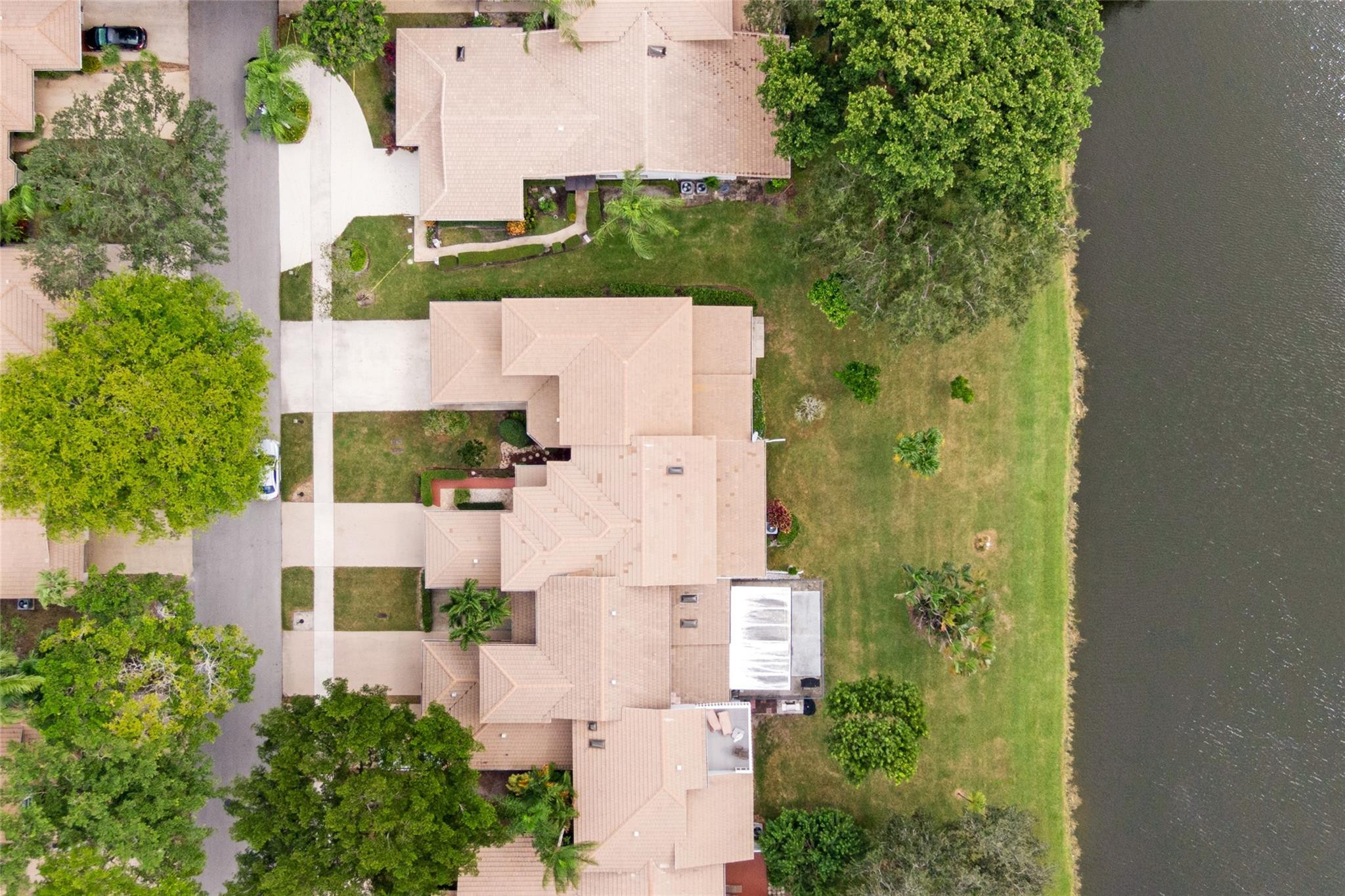 3260 Deer Creek Lake Shore Drive 3260