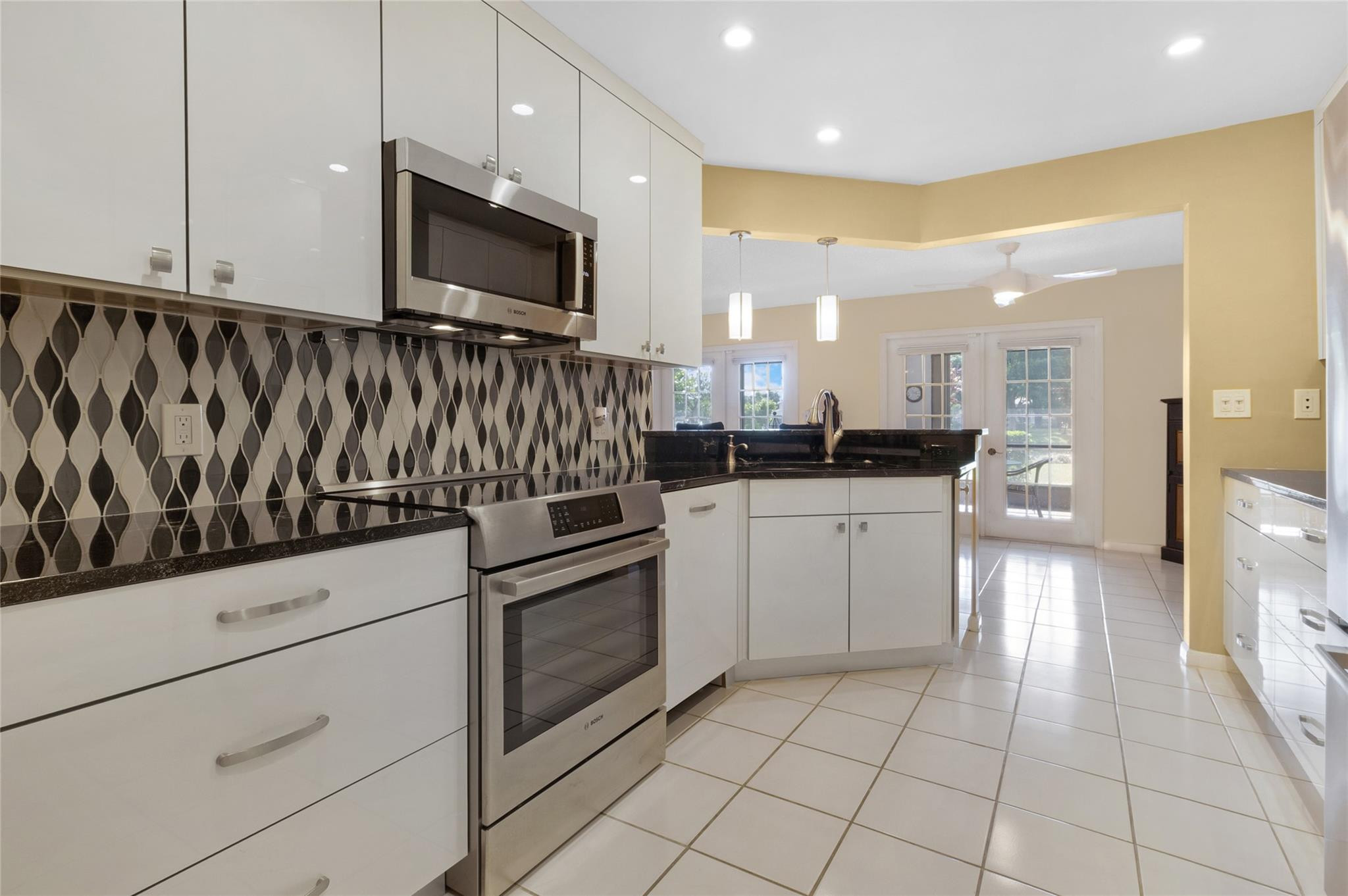 3260 Deer Creek Lake Shore Drive 3260